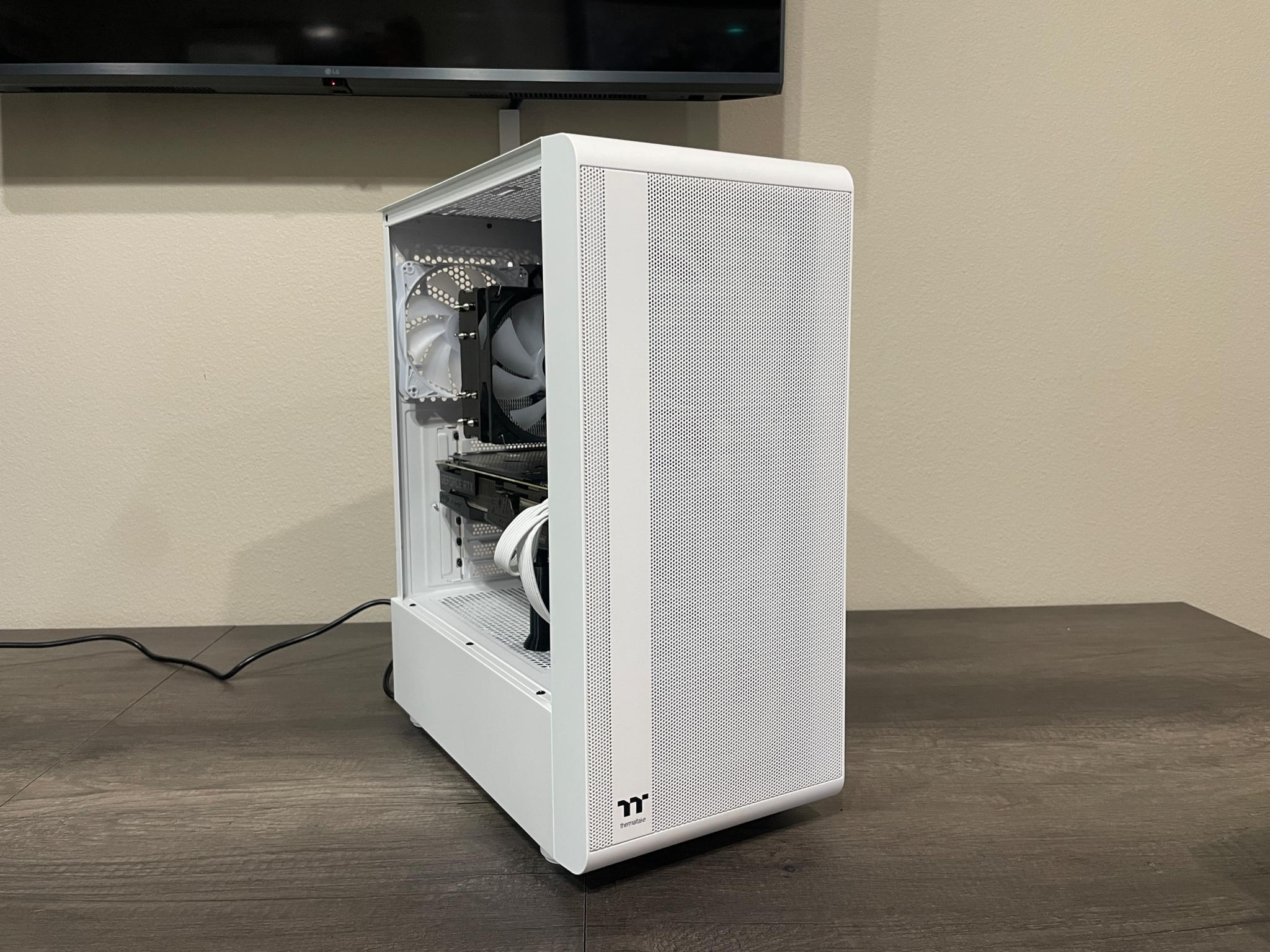 Custom White Gaming PC / ASROCK PG Velocita / Ryzen 7 3700X / RTX 2070 / 16GB / 1TB / Windows 11 Pro