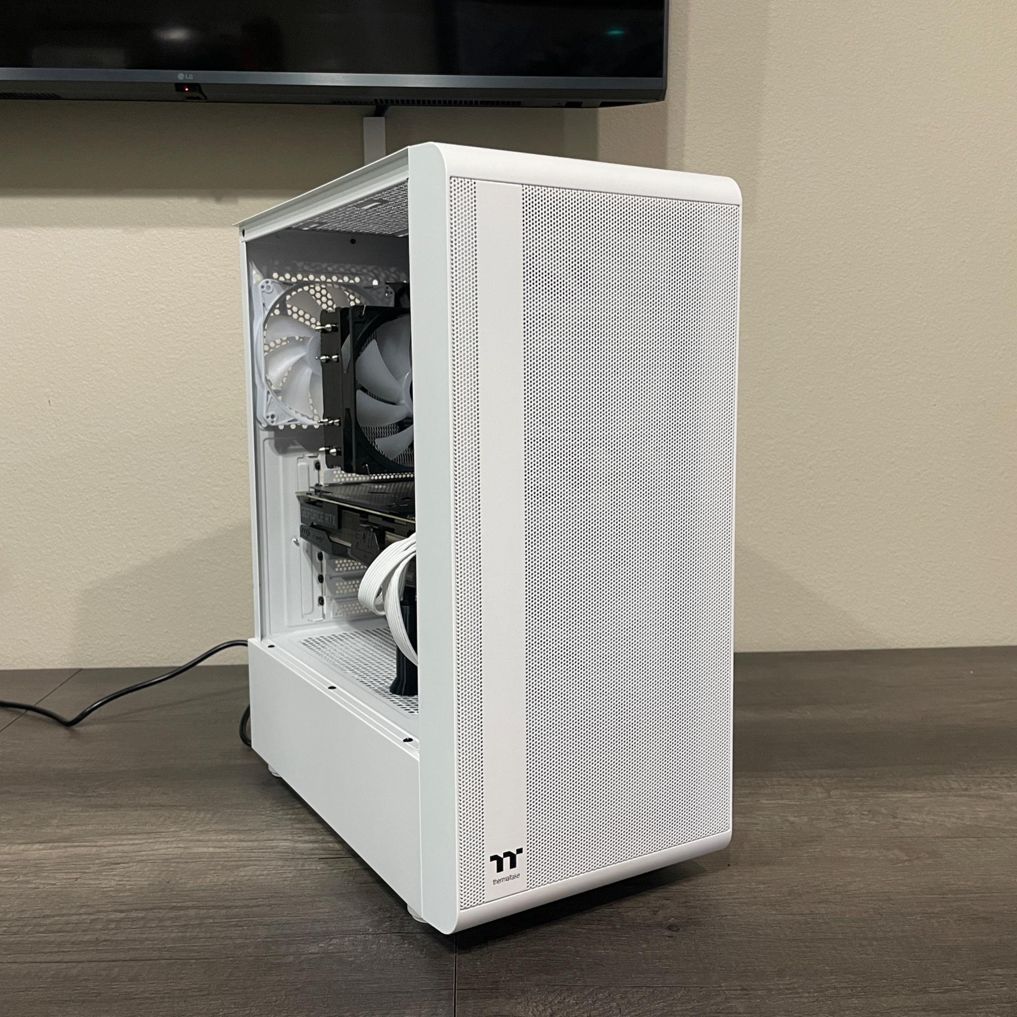 Custom White Gaming PC / ASROCK PG Velocita / Ryzen 7 3700X / RTX 2070 / 16GB / 1TB / Windows 11 Pro