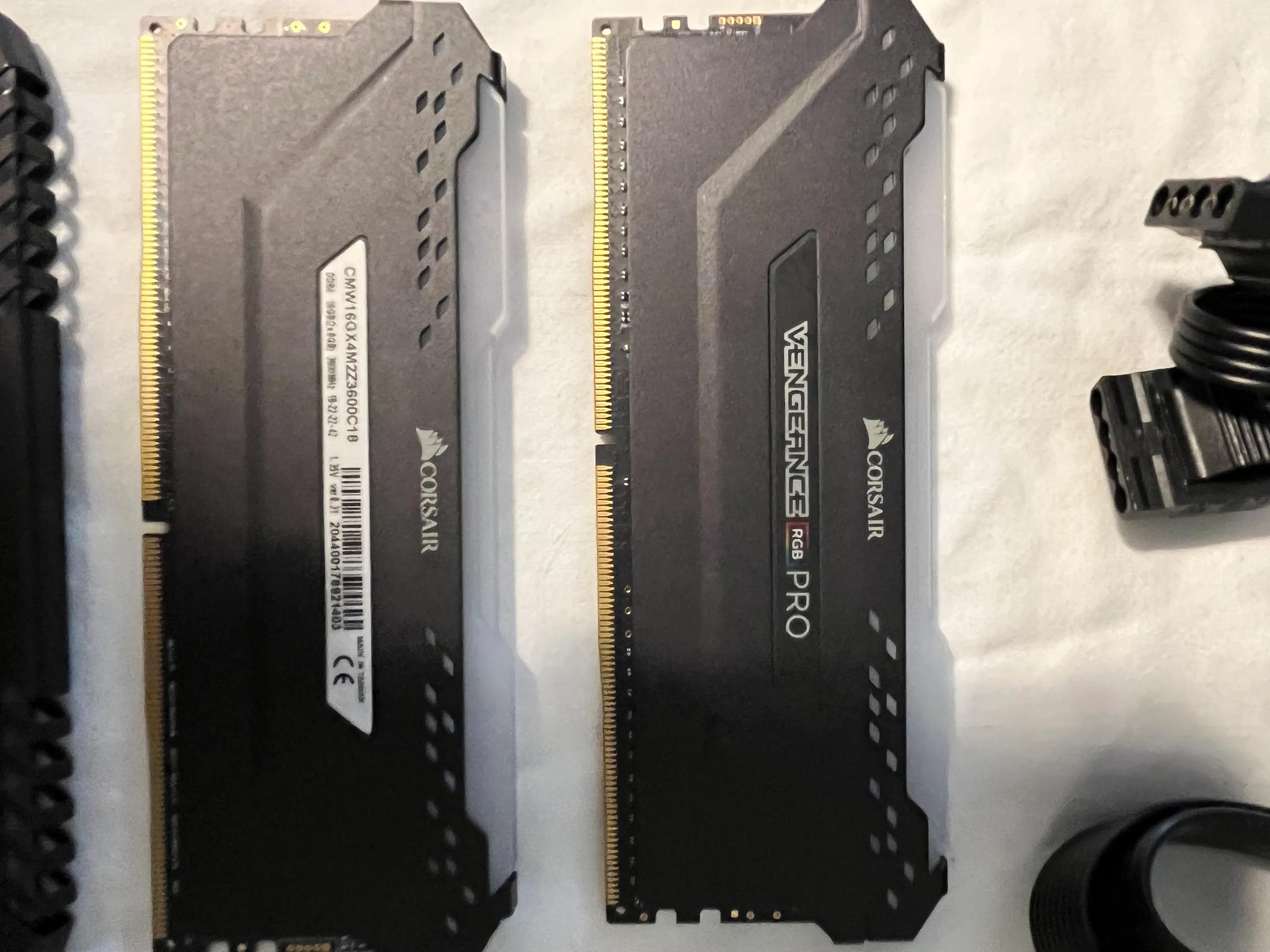 32 GB CORSAIR RAM - BUNDLE DEAL