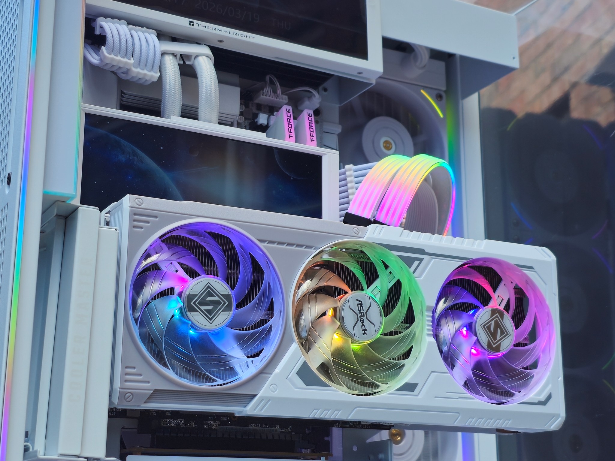 ☃️ High End Whiteout Gaming PC • AMD 9070XT • Ryzen 7 9850X3D • 32GB RAM • 2TB SSD • Plug n' Play