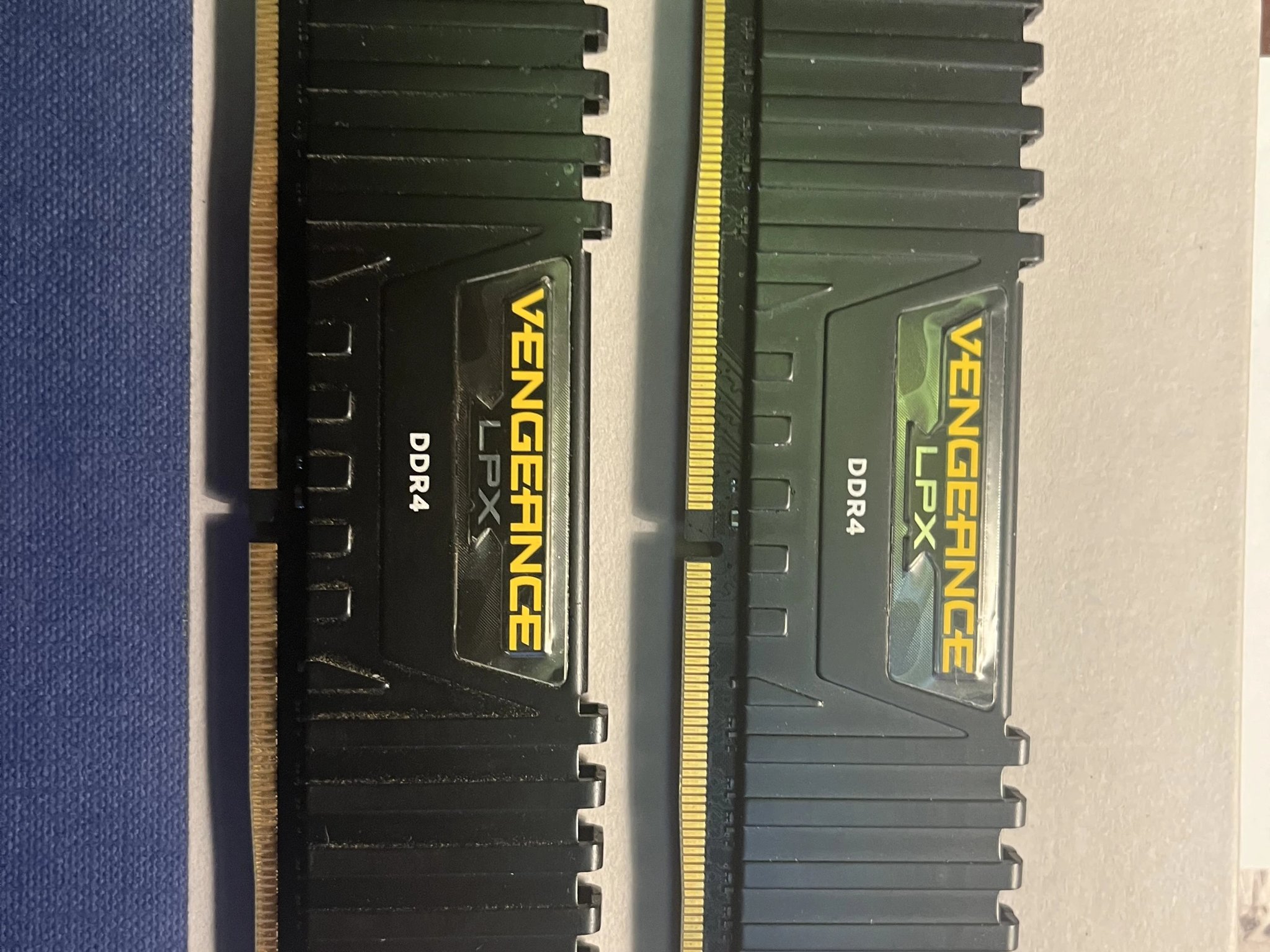 16GB of Vengeance LPX DDR4 RAM (2x8gb)