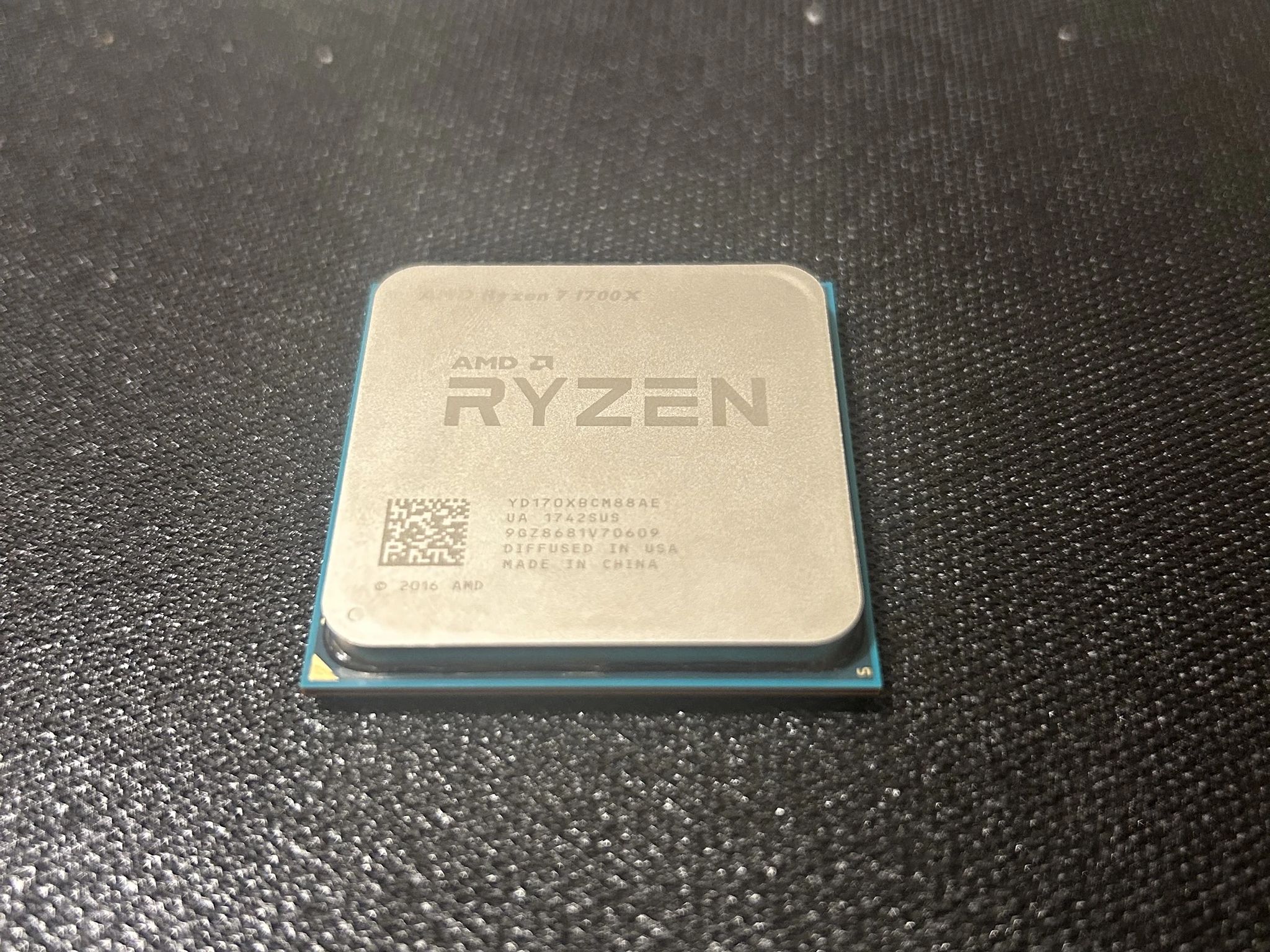 AMD Ryzen 7 1700X
