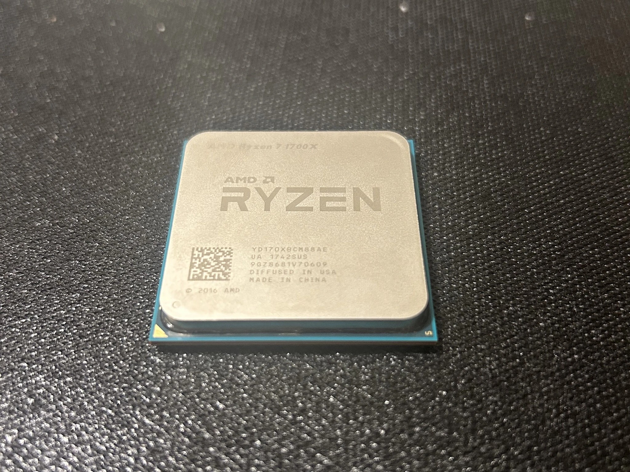 AMD Ryzen 7 1700X
