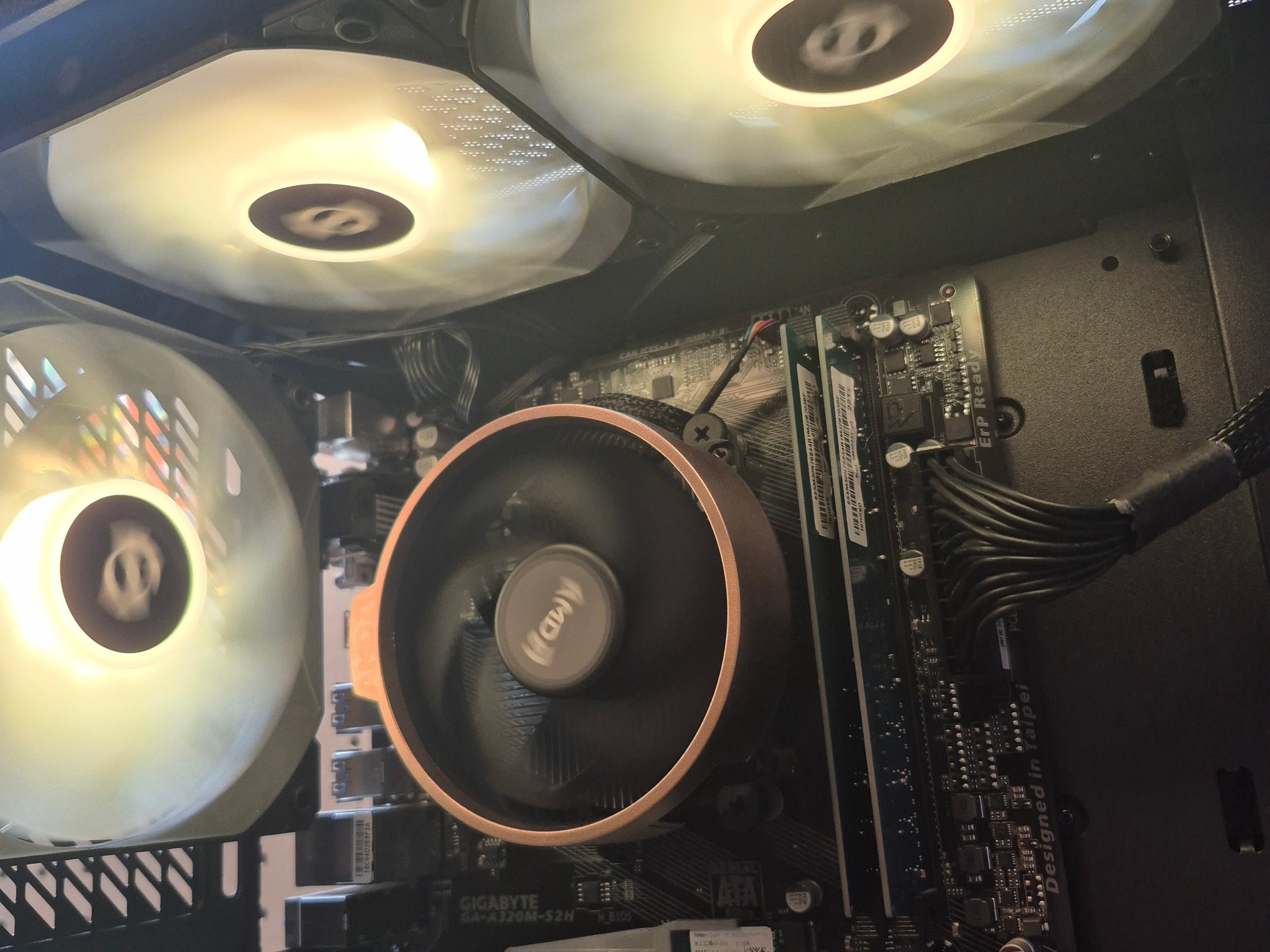 Ryzen 5 1600AF, 16GB 3200MHz DDR4, RTX 2060 SUPER 8GB, 512GB SSD, Win11, RGB, Wifi
