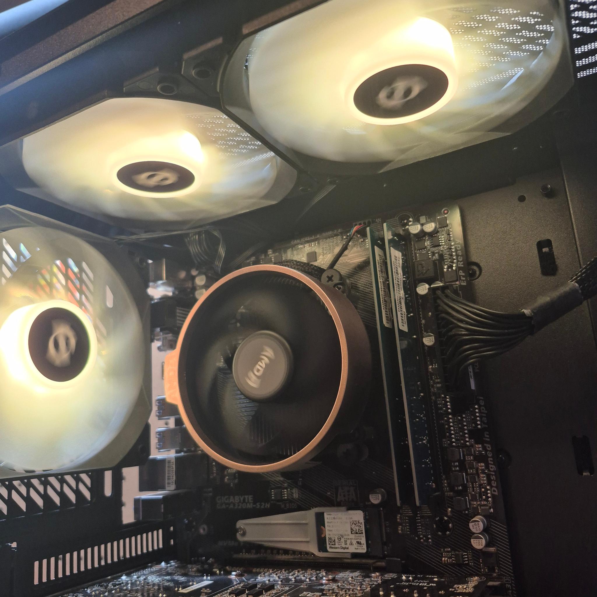 Ryzen 5 1600AF, 16GB 3200MHz DDR4, RTX 2060 SUPER 8GB, 512GB SSD, Win11, RGB, Wifi