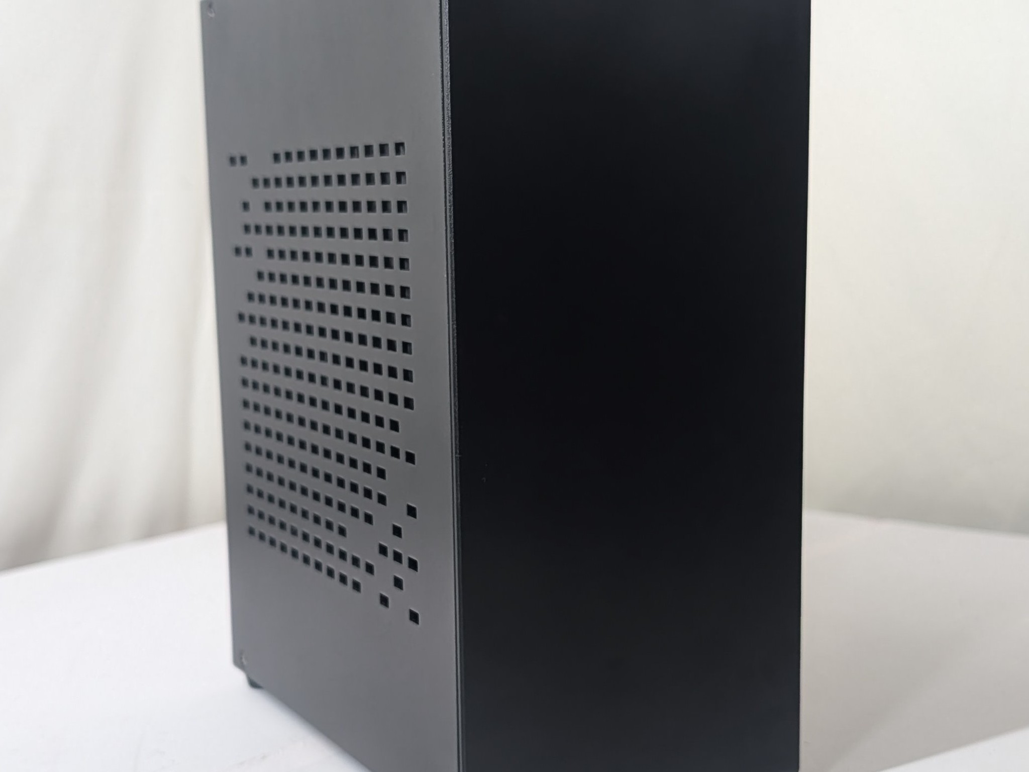 ITX AM5 GAMING PC | RTX 4060 8GB  | RYZEN 5 7500F | 16GB DDR5