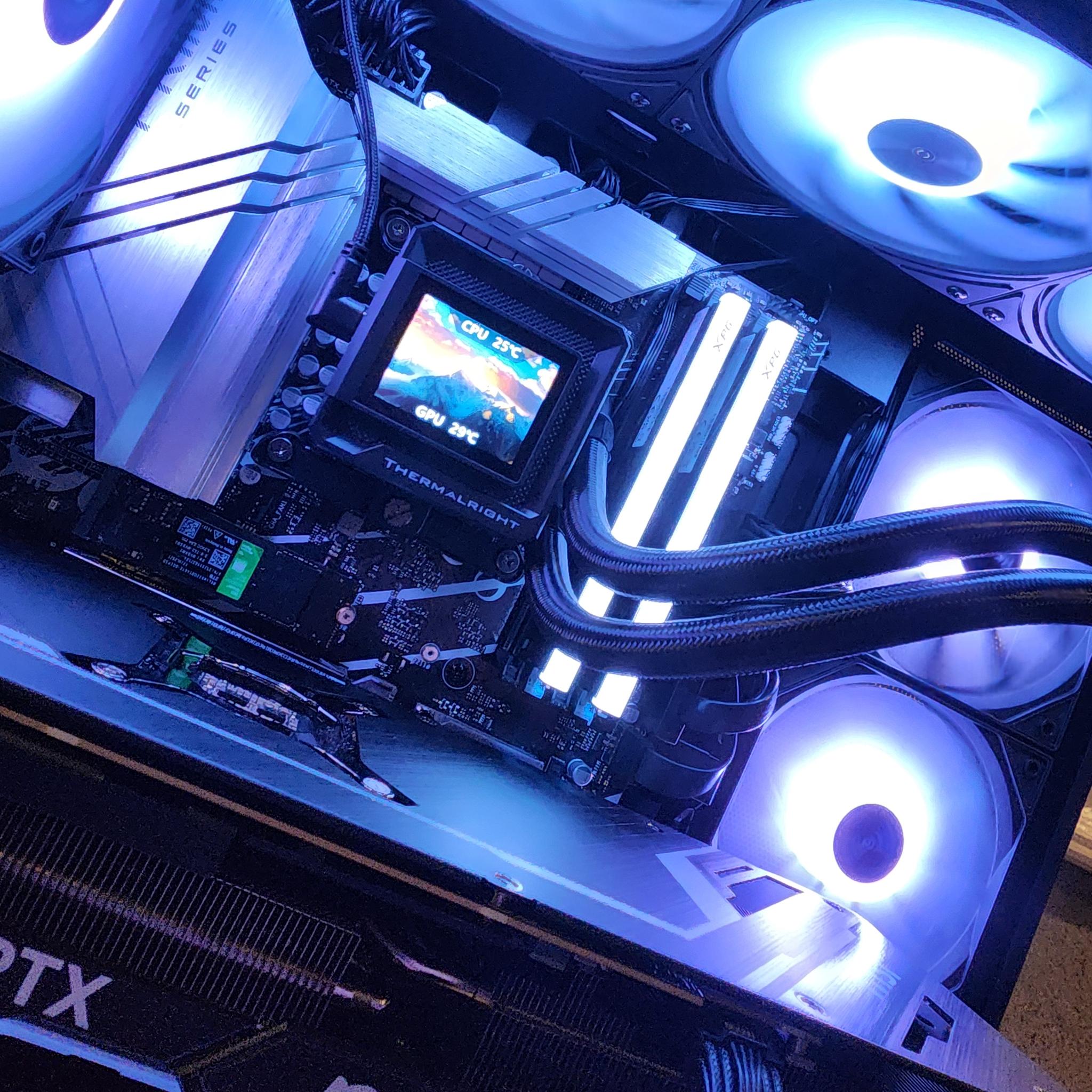 RTX 4080 SUPER / i9-14900KF / 32GB DDR5 RAM / 2TB NVMe SSD
