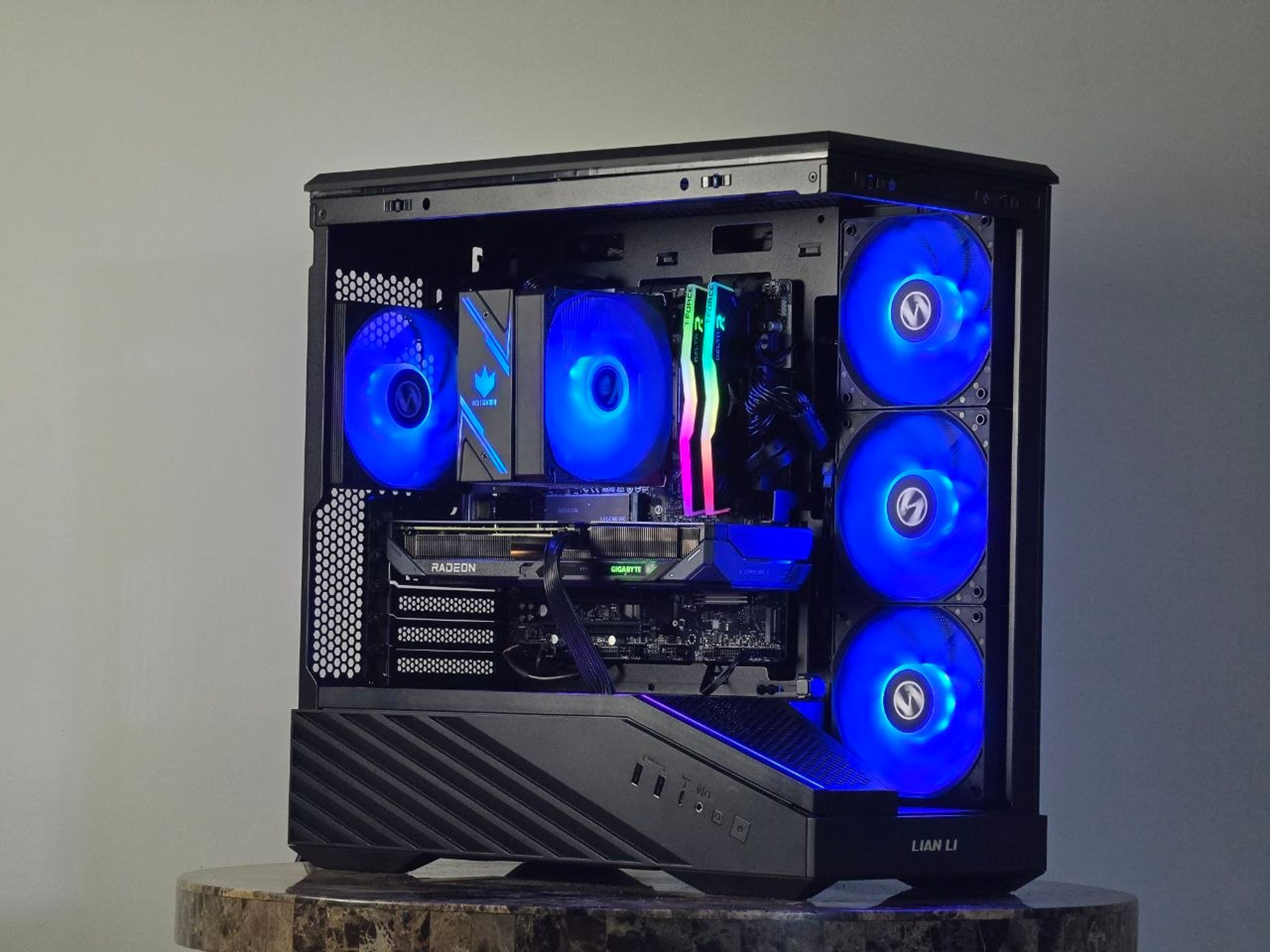 FREE SHIP 🖤🌈 Black RGB Gaming PC | RX 9060 XT 16 GB | AMD Ryzen 7 5700X | 1 TB NVME | 32 GB DDR4