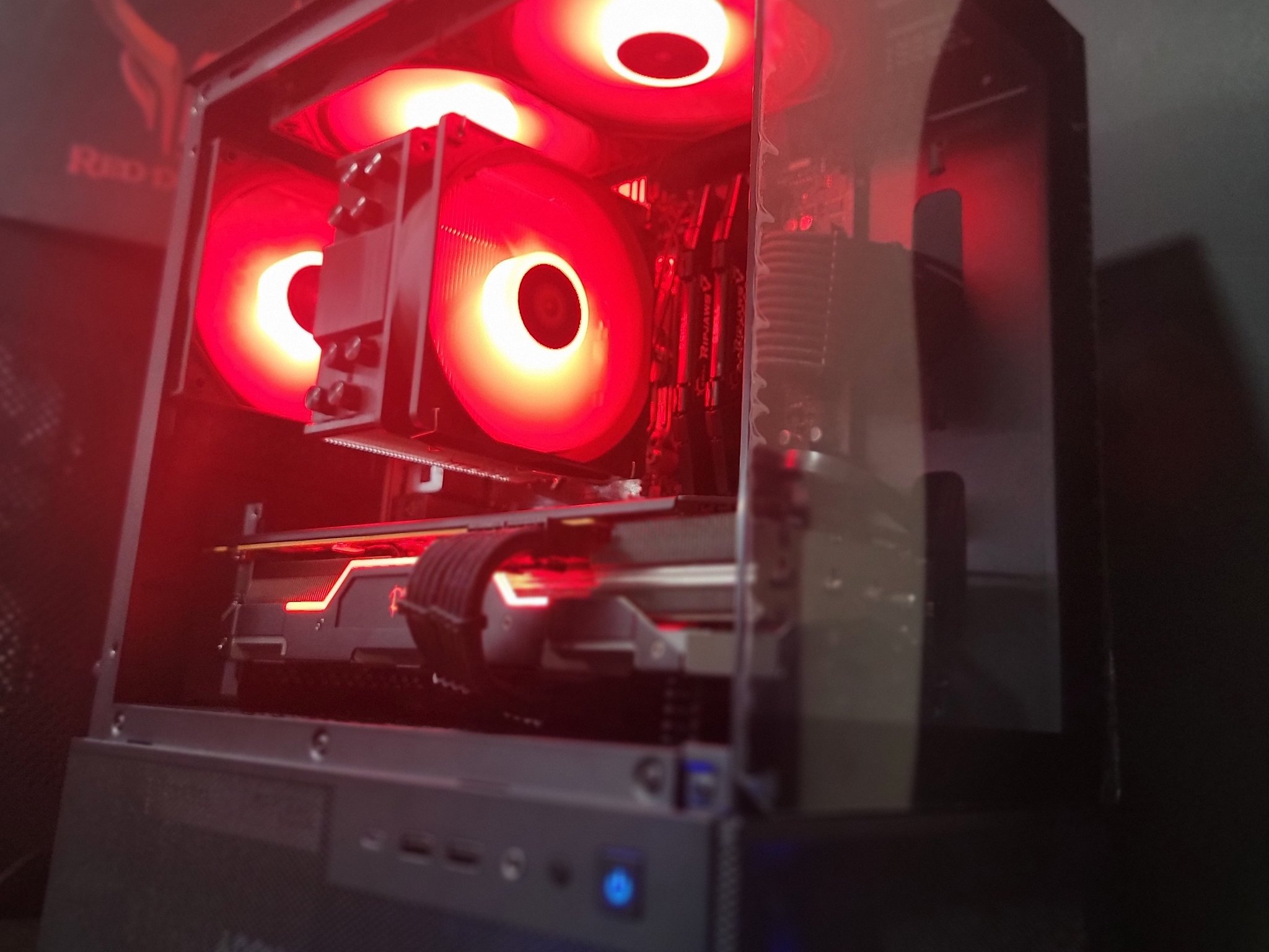 Gaming PC: Rx5700xt🔴Ryzen 5 3600🔴16gb RAM🔴On board WIFI