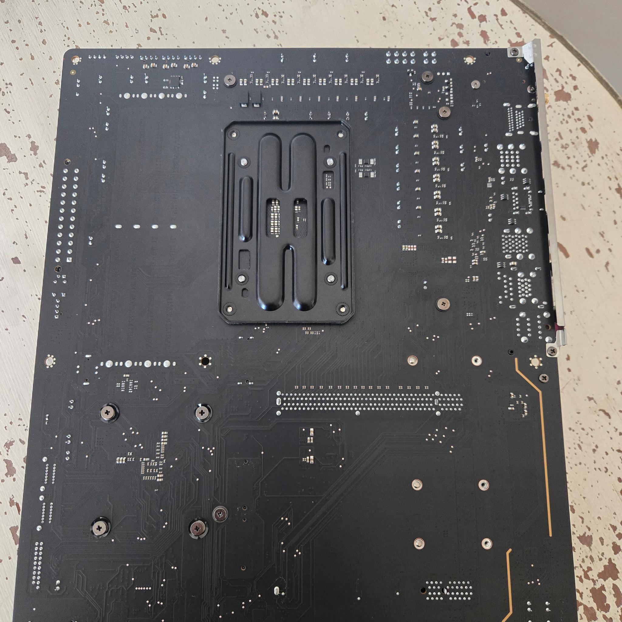 Gigabyte B650 Aorus Elite AX