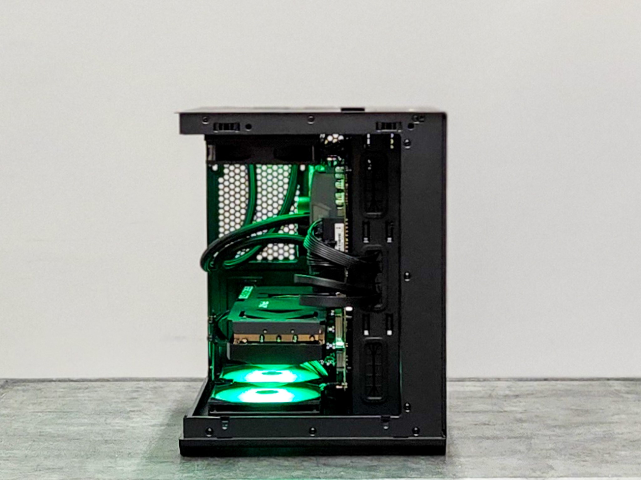 Custom 🎮🎥 Gaming & Streaming PC | RTX 5070 | Ryzen 7 7800X3D | 2TB SSD | 32GB DDR5