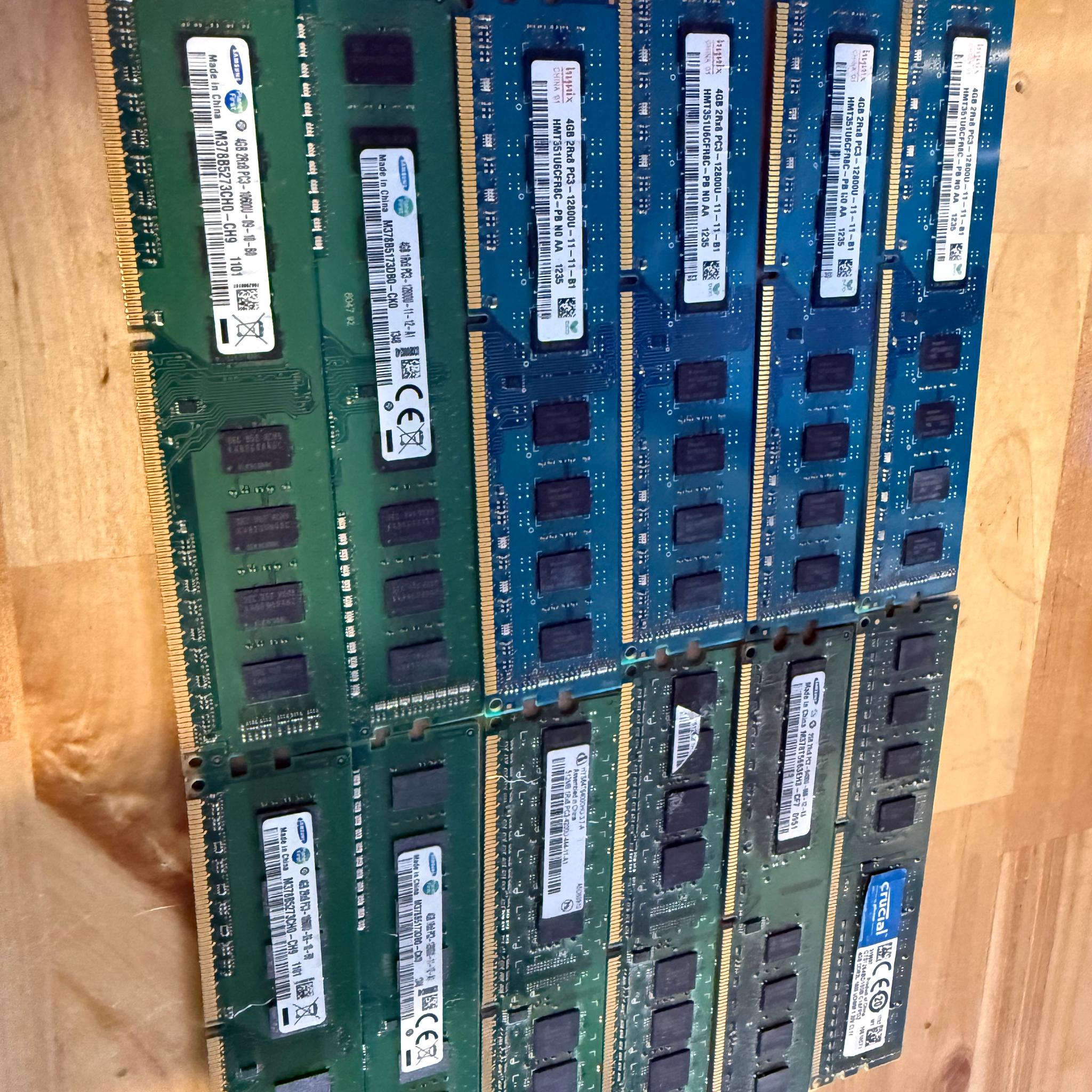 Huge LOT of DDR3 DIMMMs (66GB total, mostly 4GB sticks with a few 2 GB in there) look at photos