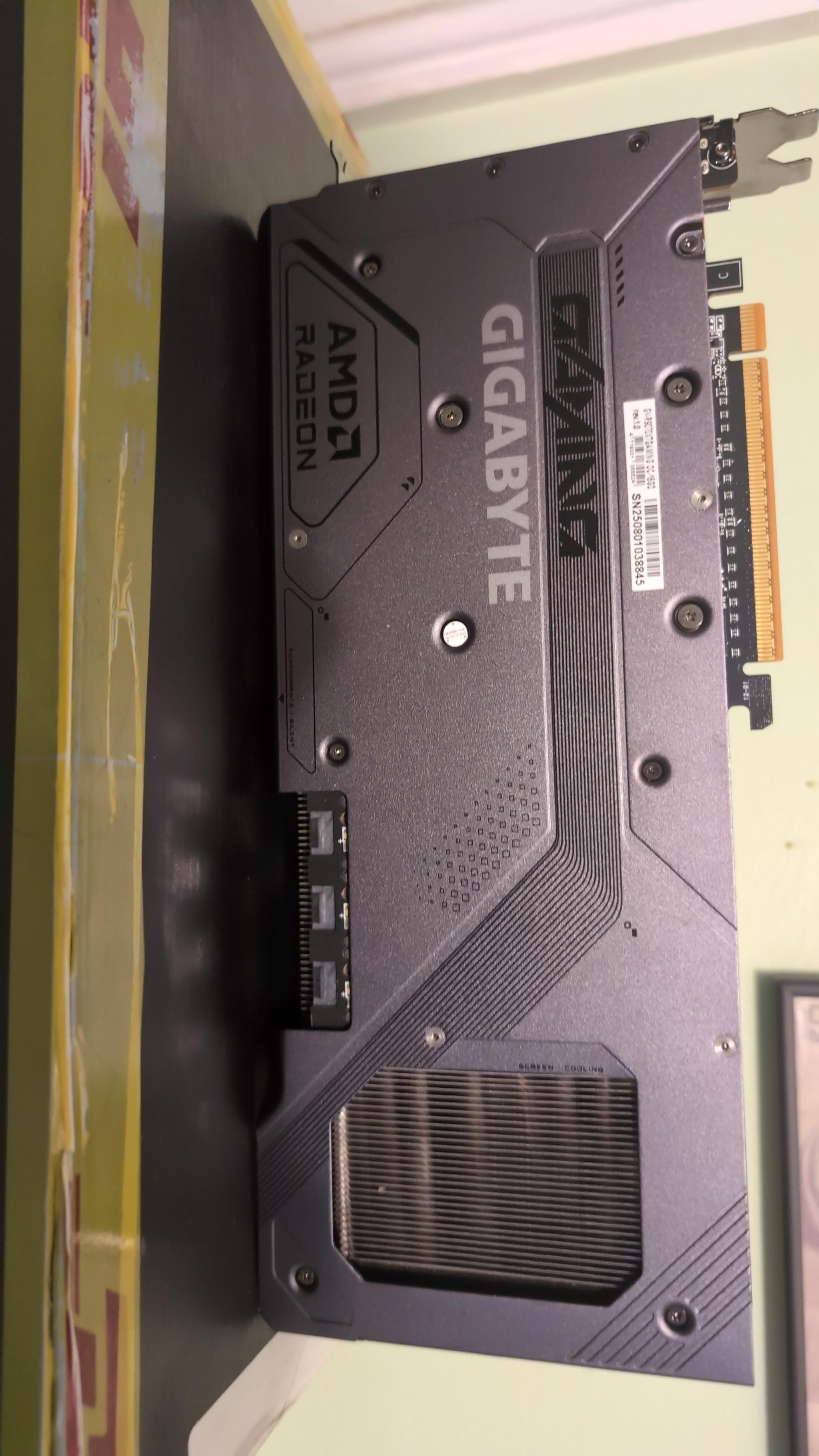 GIGABYTE RX 9070 XT GAMING OC 16G