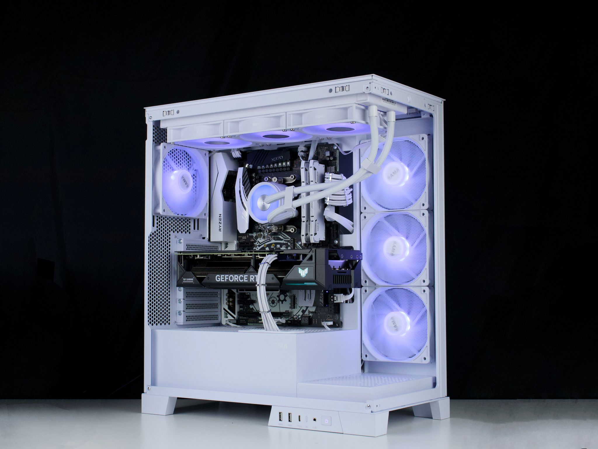 ❄️🧊💎- Whiteout 1440P Gaming PC | RTX 4070, Ryzen 7 5700X, 32GB RAM, 960GB SSD ❄️🧊💎