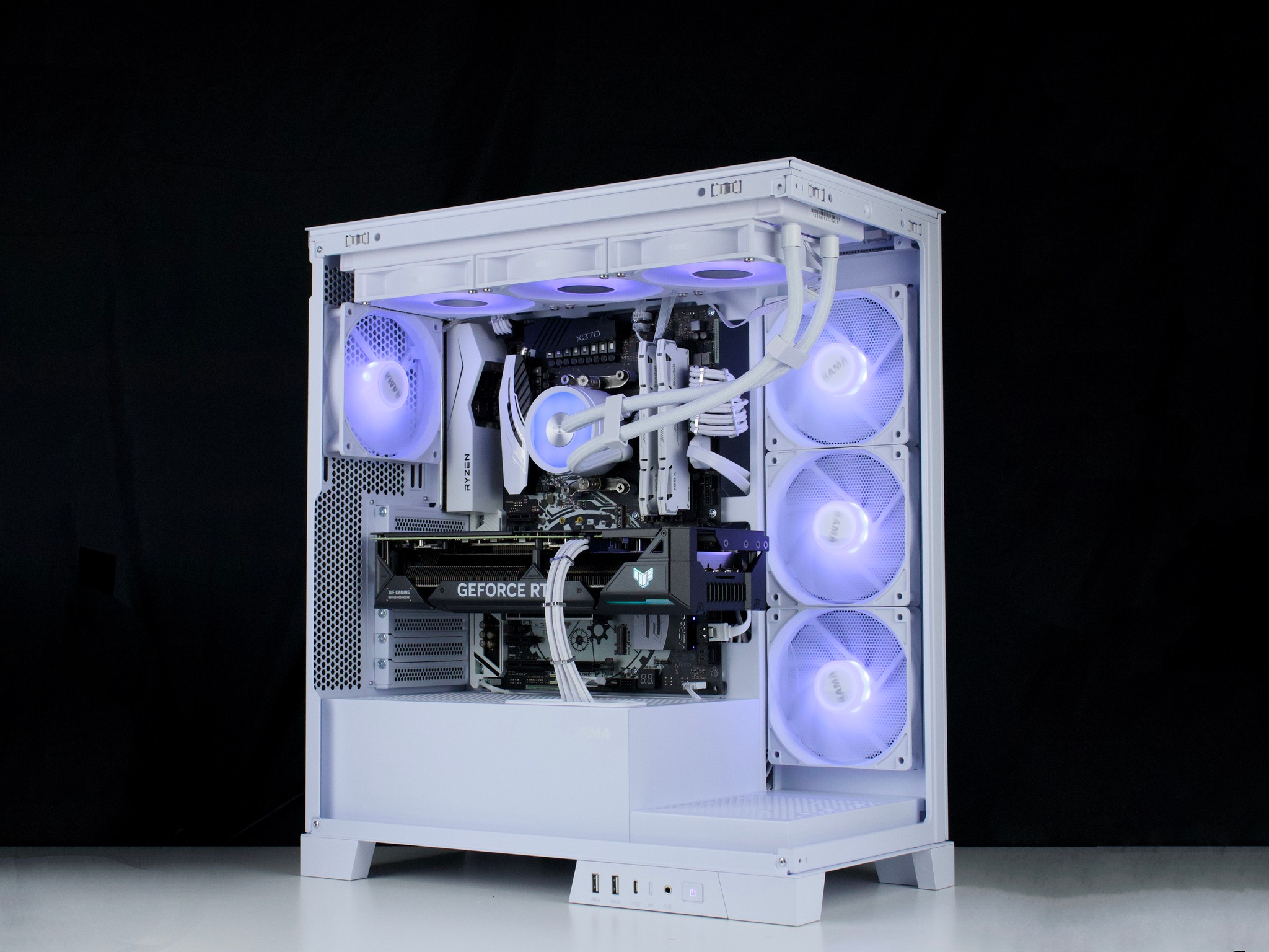 ❄️🧊💎- Whiteout 1440P Gaming PC | RTX 4070, Ryzen 7 5700X, 32GB RAM, 960GB SSD ❄️🧊💎