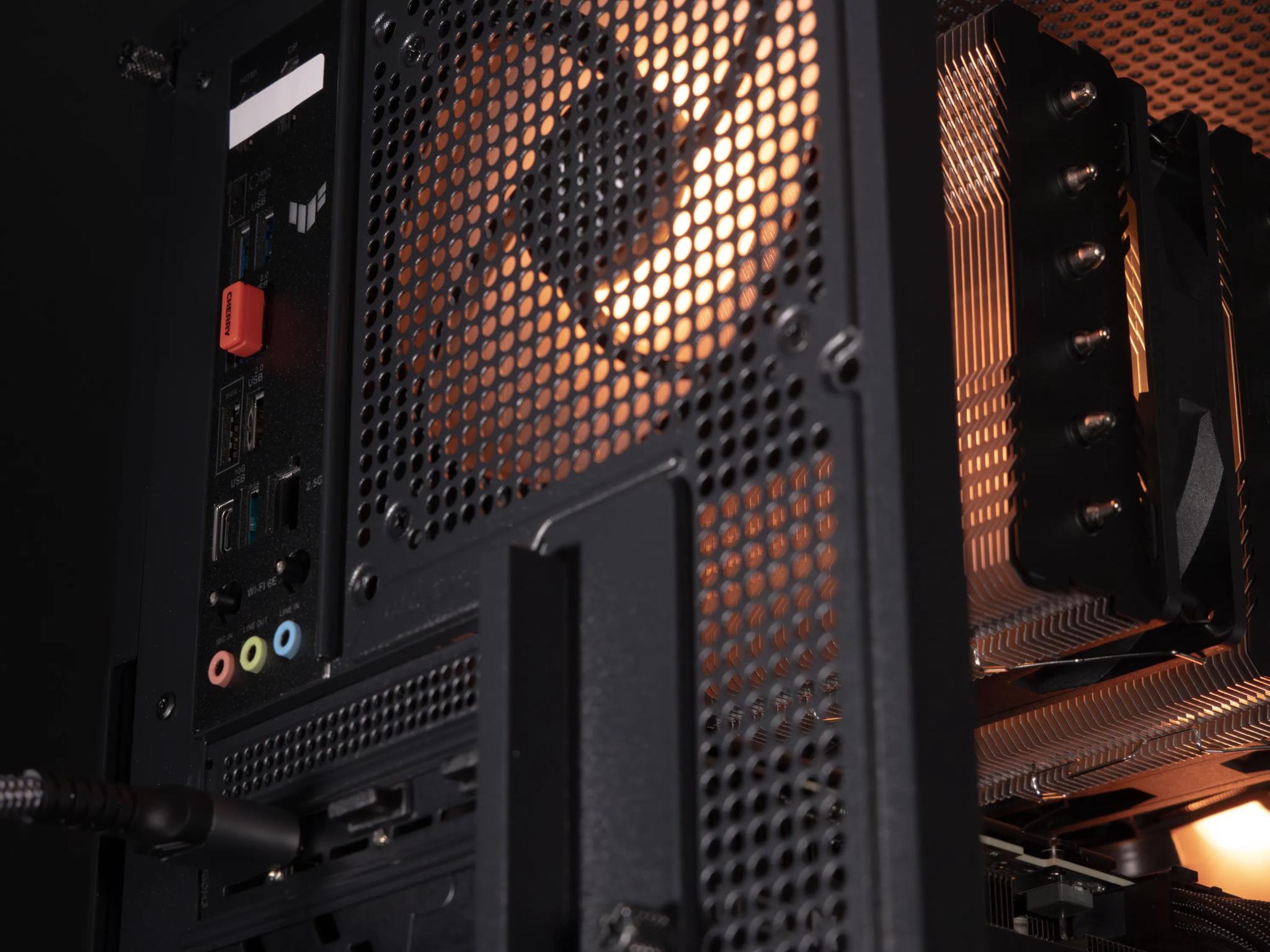 ⚡ Bolt - RX 9060XT / AMD R5 7600X3D | High-FPS 1440p Gaming PC