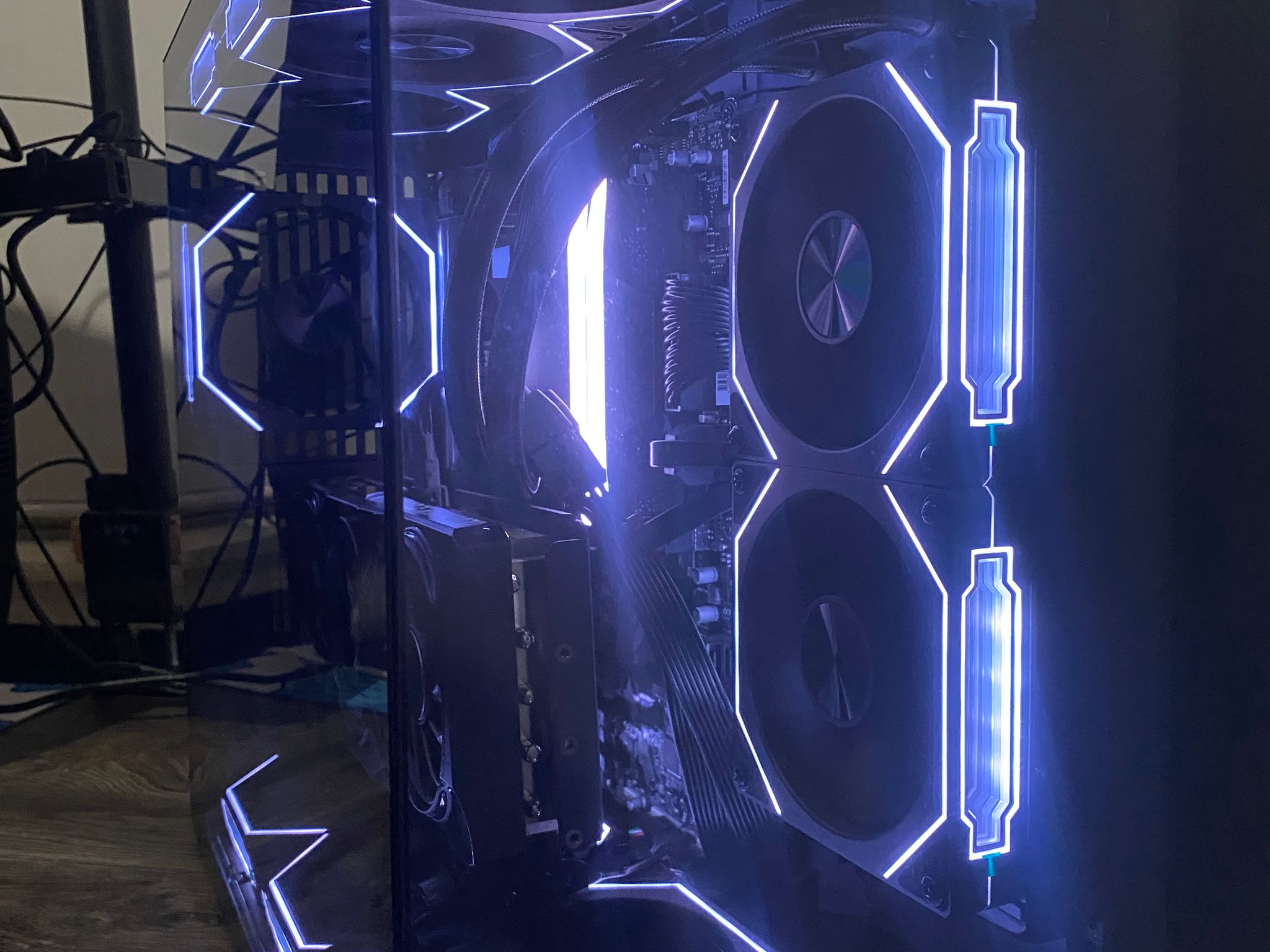 Nvidia RTX 5070  | Ryzen 9600X | 32GB DDR5 RAM 6000MHz | 2TB SSD | WIN 11