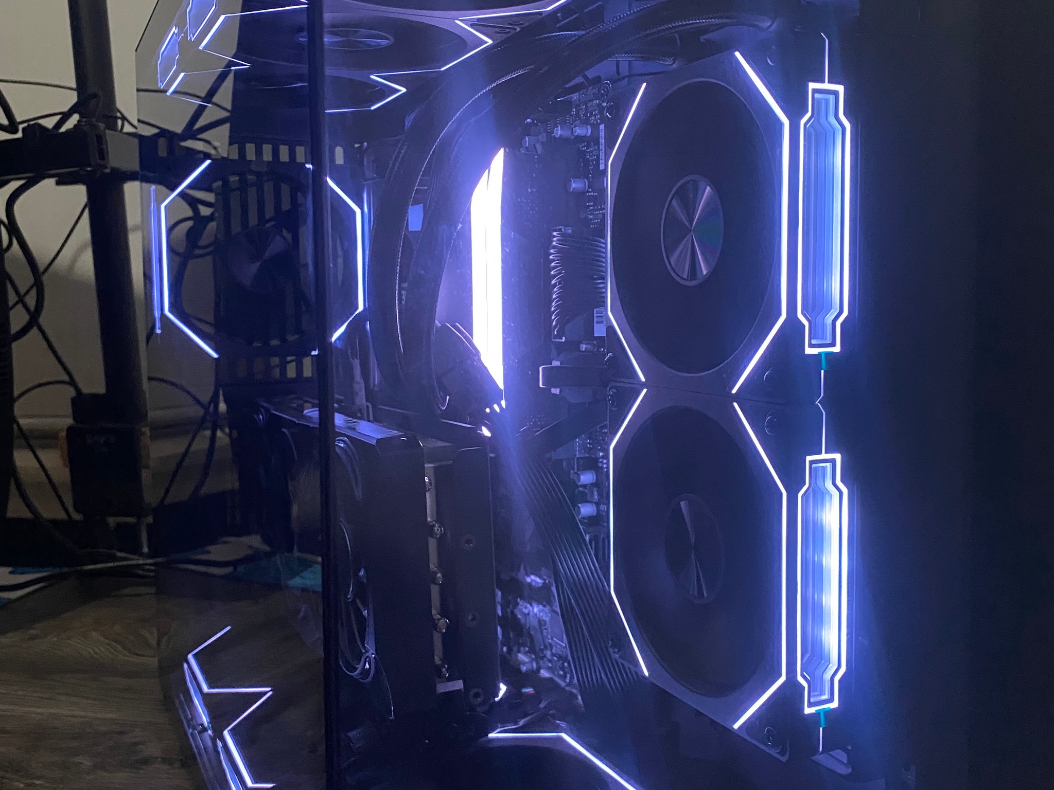 Gaming Pc-RTX 5070| Ryzen 5 9600x | 32gb DDR5 RAM| 1TB SSD