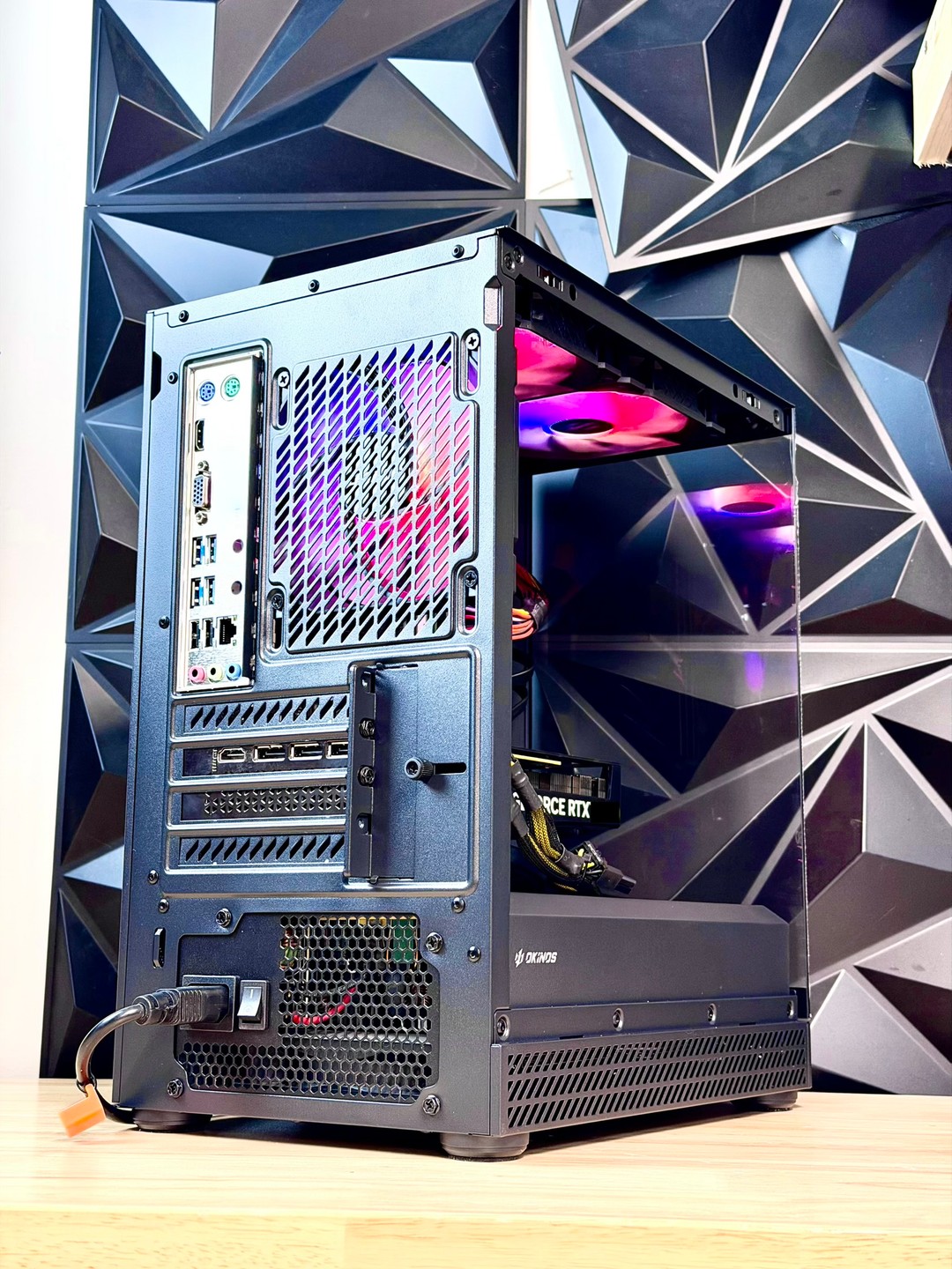 アルカード☆ゲーミングPC Windows11 GTX670 Nvidia RTX 4060 | Intel core i7 4.2GHZ | 32GB RAM |1TB SSD| Wi-Fi