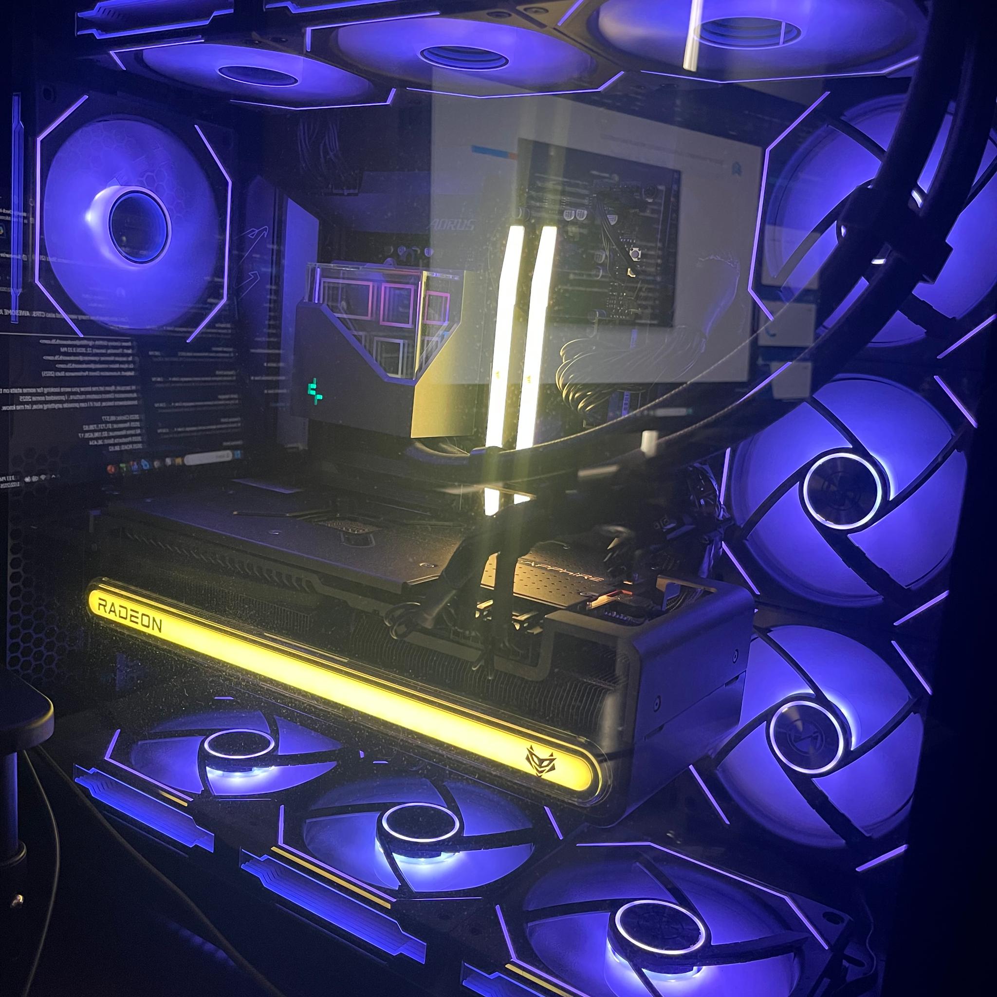 7900 XTX Sapphire Nitro+ (1 owner)