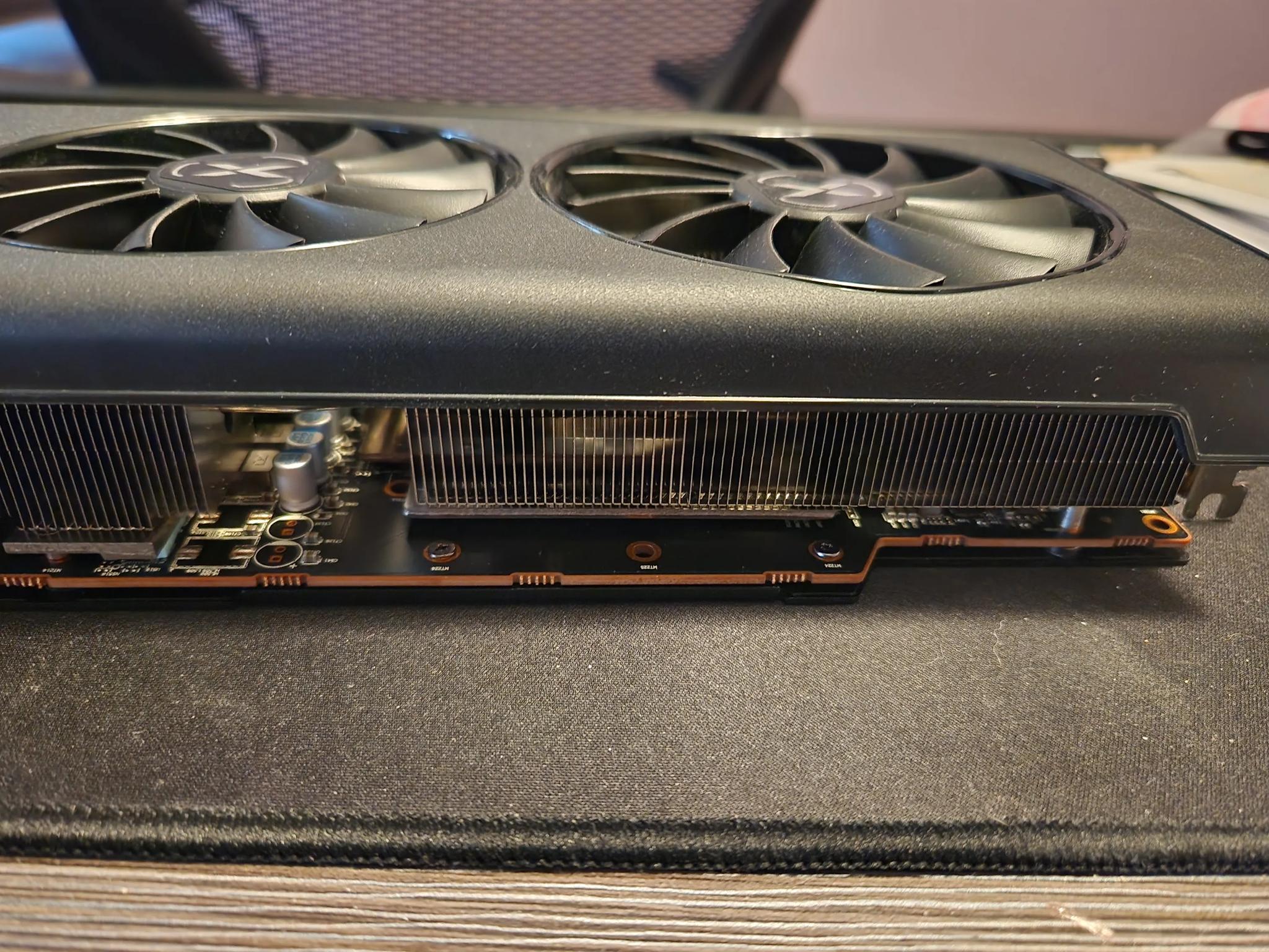 Radeon RX 6800 - XFX Speedster SWFT319 - Lightly Used - Card Only