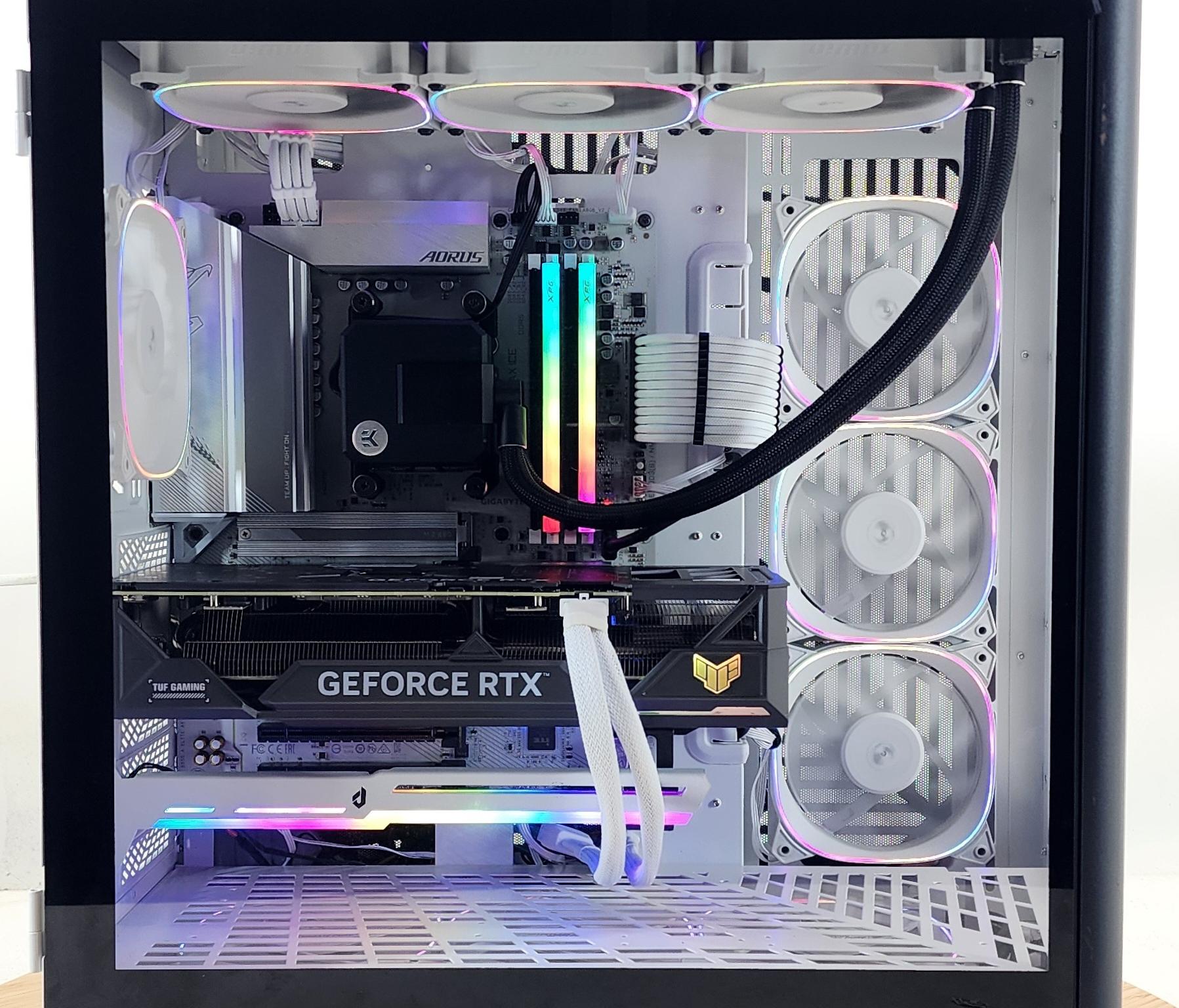 Gaming PC Ryzen 7 7800X3D 32GB RAM 1TB SSD RTX 4070 Ti 12GB Windows 11 PC