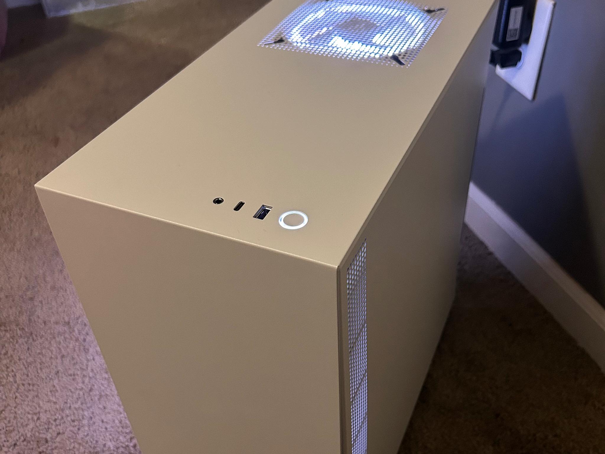 NZXT, RTX 3080/5600x, white and black rgb, vertical mount, 1TB Gaming PC