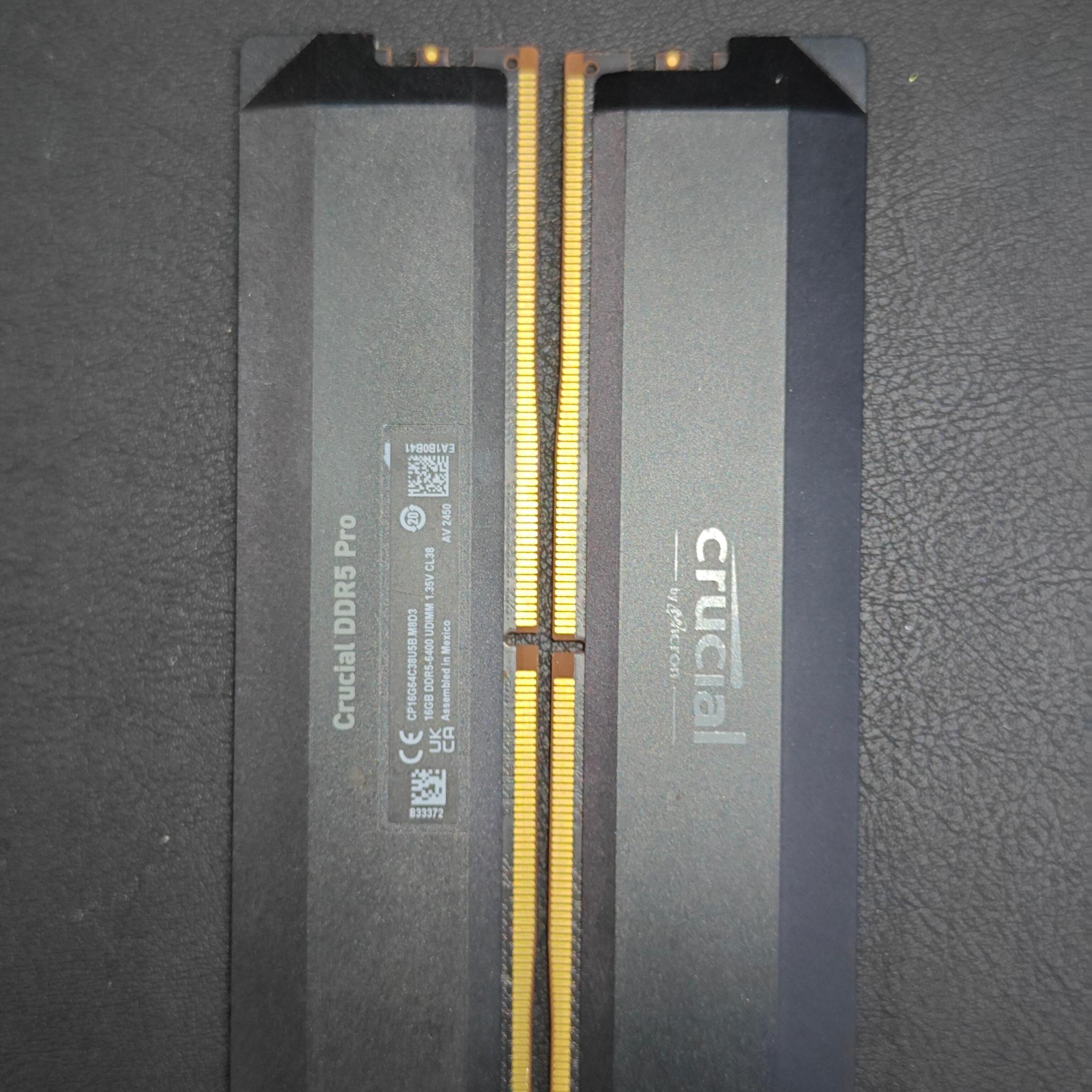 Crucial Pro OC Gaming 32GB (2x16GB) DDR5 6400MHz CL38 Desktop Memory