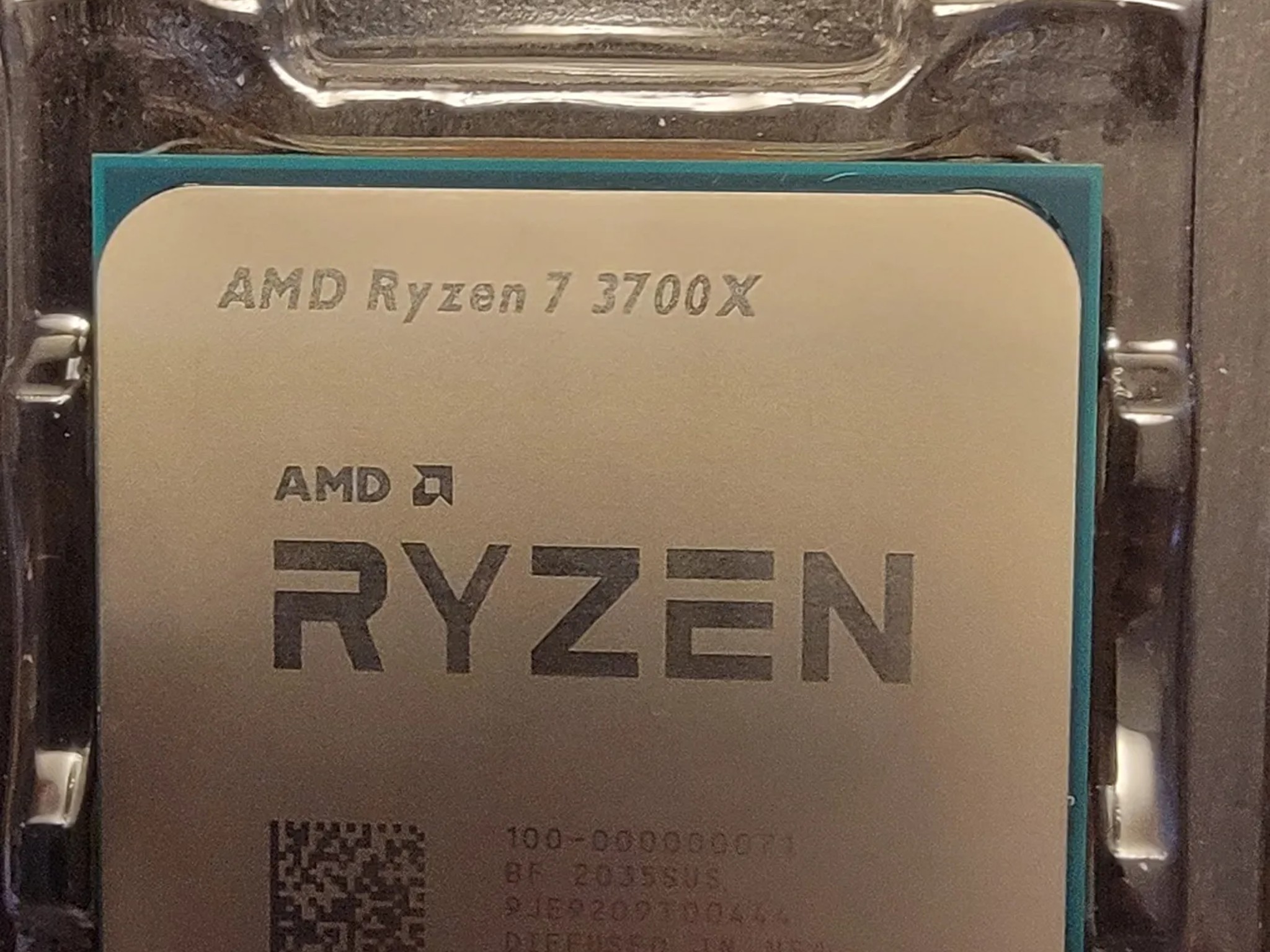 Lightly used, amd ryzen 7 3700x with stock cooler