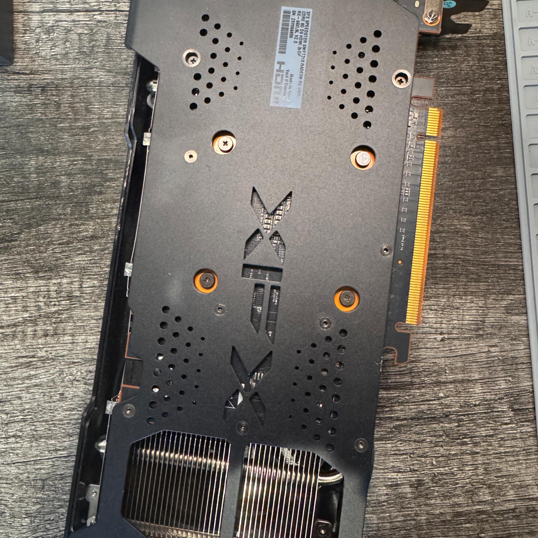 XFX Speedster SWFT 210 Radeon RX 6600 8GB