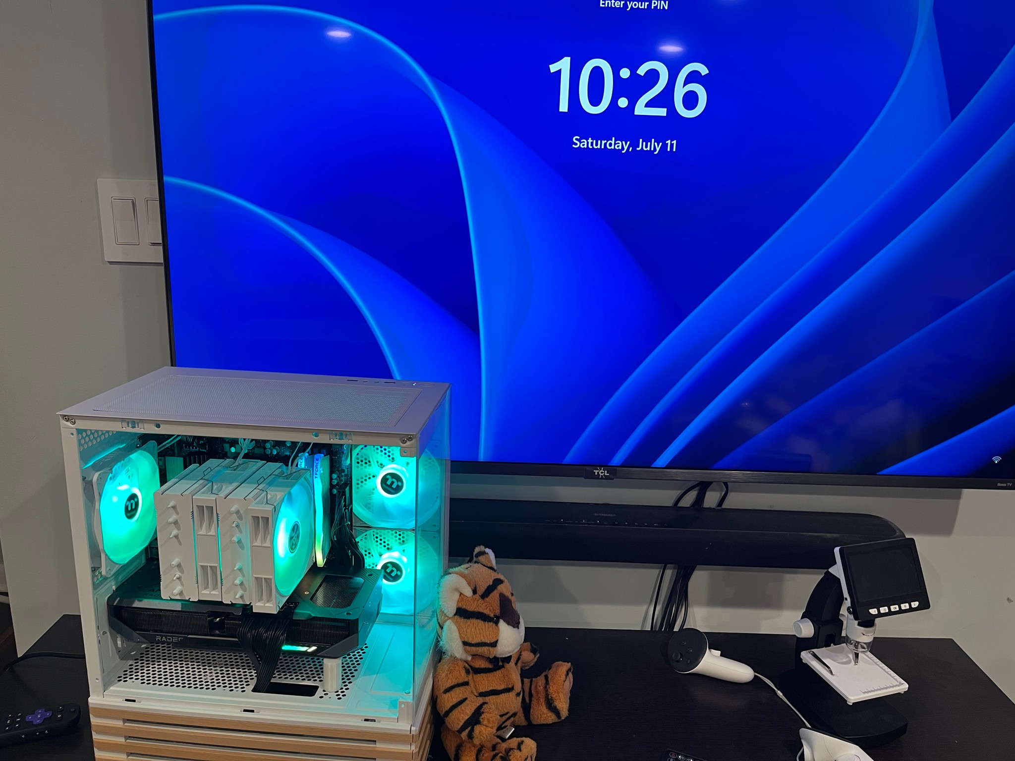 SPIT HOT FIRE - Gigabyte 9070XT 16G - Ryzen 7800X3D 16GB DDR5