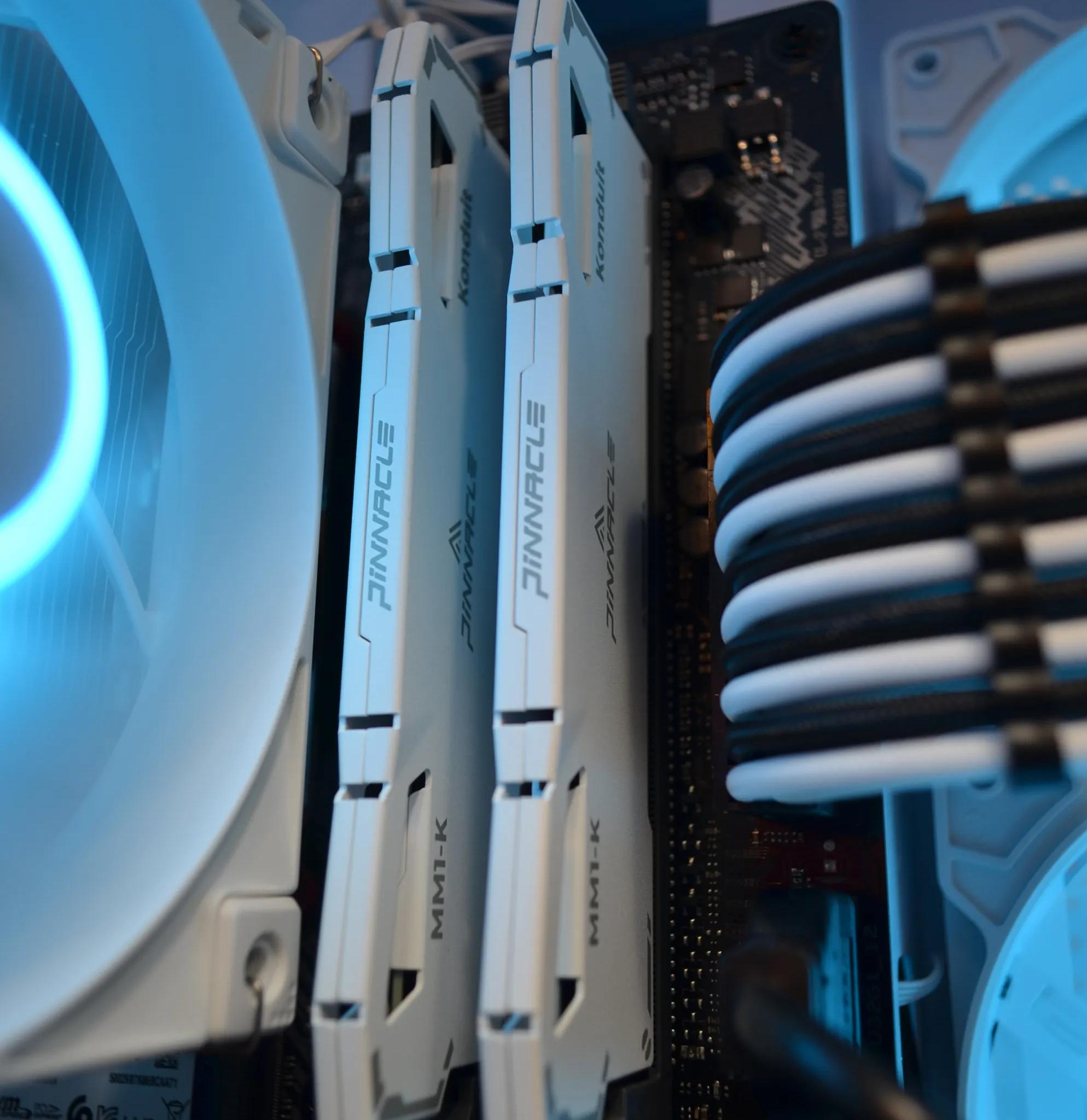 🧊Snowstorm❄️ | Ryzen 5 CPU | RX 5600 XT (Better than RTX 2060) | 1 TB NVMe
