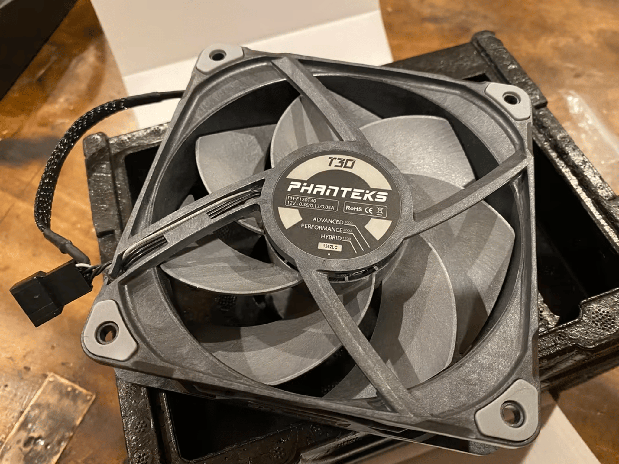 Phanteks T30 120mm 3-Pack, The Ultimate Fan, 1200/2000/3000RPM