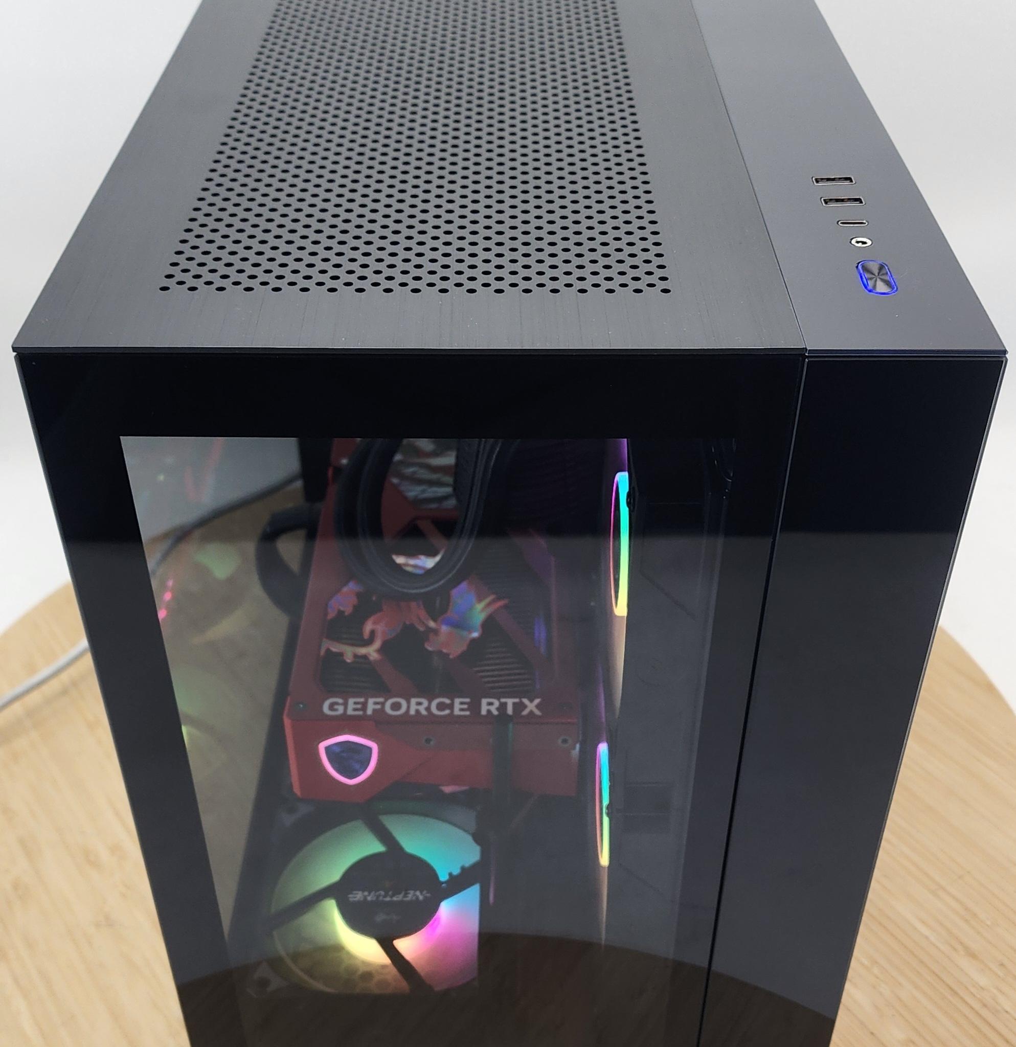 Gaming PC Ryzen 7 9700X 32GB RAM 1TB SSD RTX 5070 Ti 16GB Windows 11 Computer