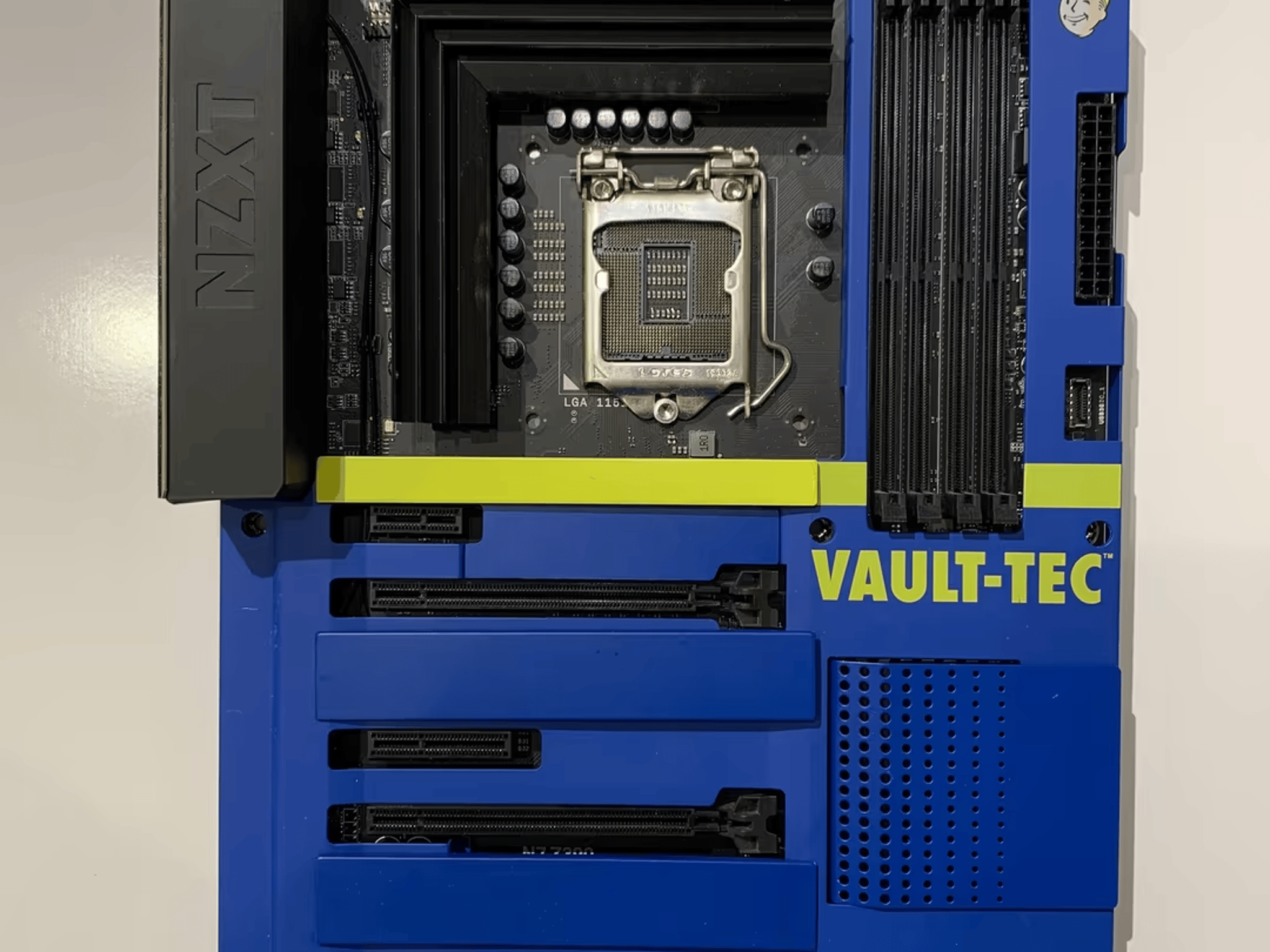 NZXT H500 Vault Boy PC case + motherboard (for parts)