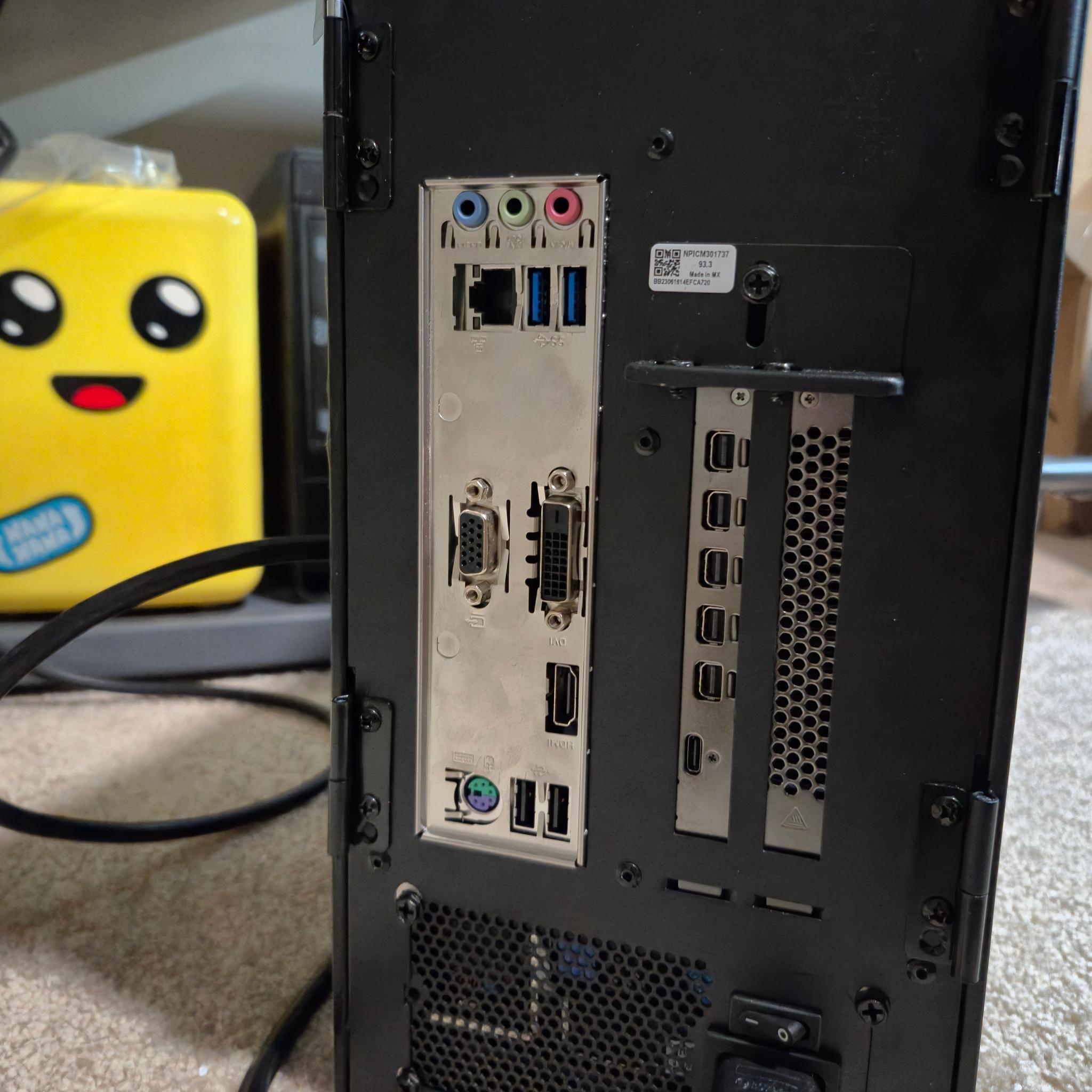ITX + Liquid Cooled | 140 FPS Fortnite | i5-8400, 16GB RAM, Radeon W5700 Pro 8GB, 512GB NVME