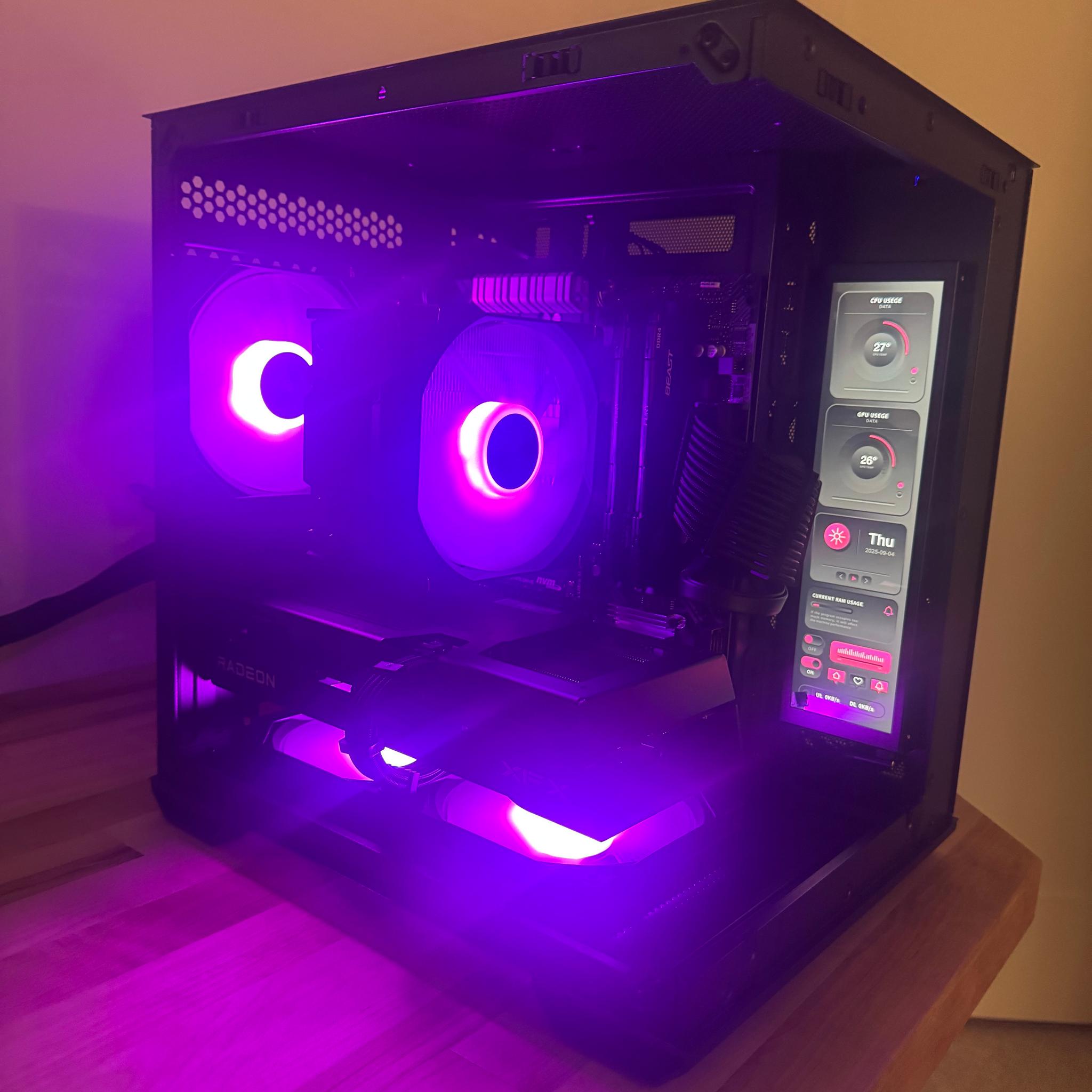 MUST-GO SALE! 9060XT⚫️Blackout⚫️PC