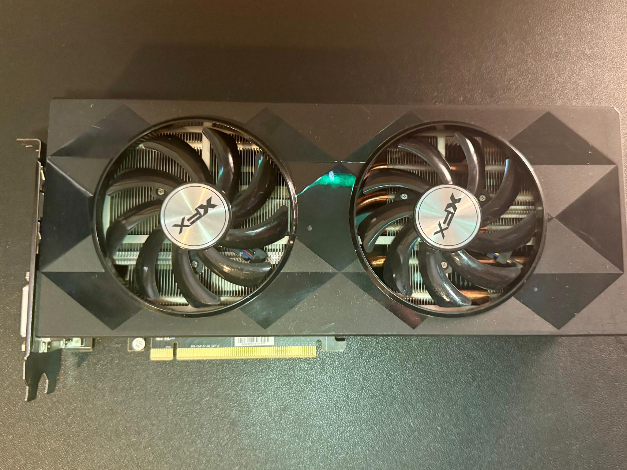 AMD Radeon R9 390 8GB (P-85) – Tested, Works Great