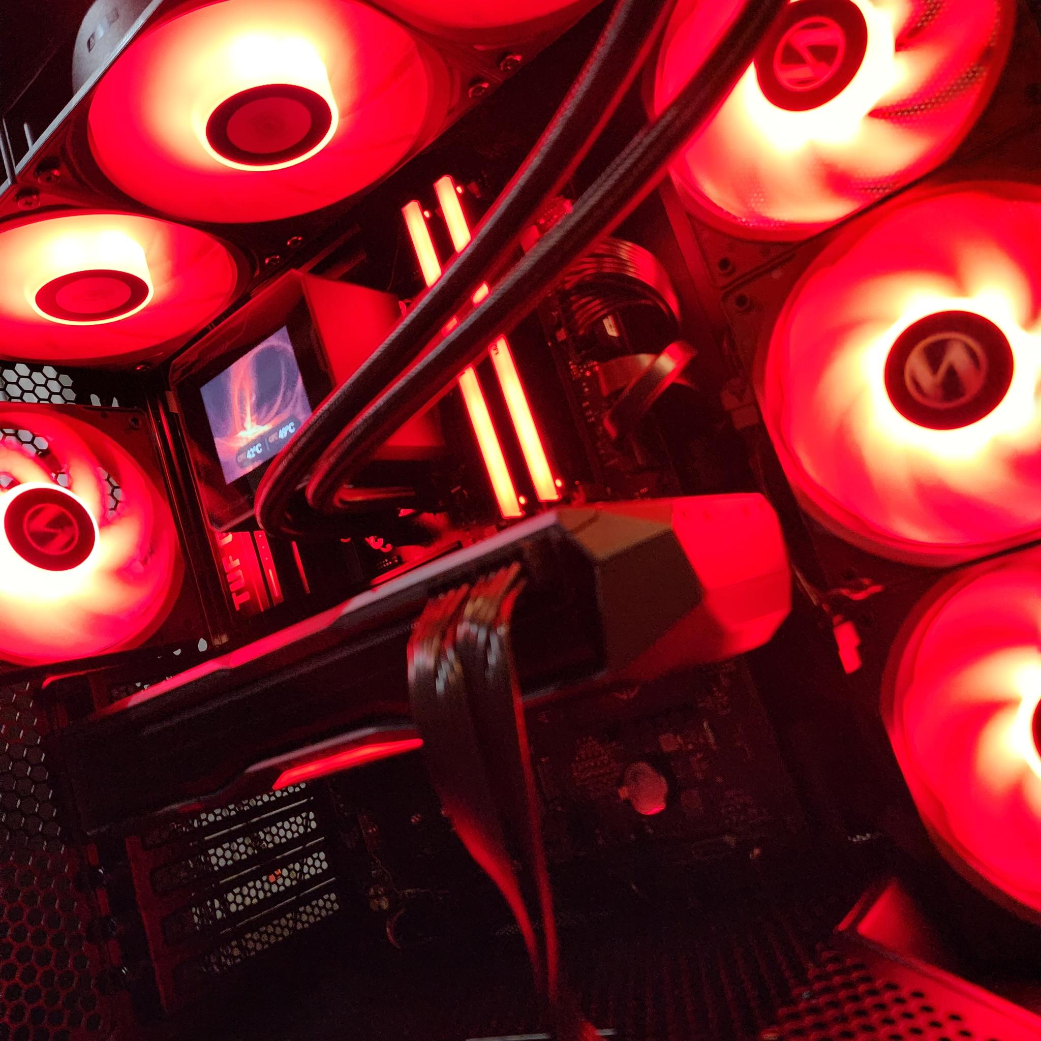 RX 7900 XTX / Ryzen 7 9800X3D / 32GB DDR5 RAM / 2TB NVMe