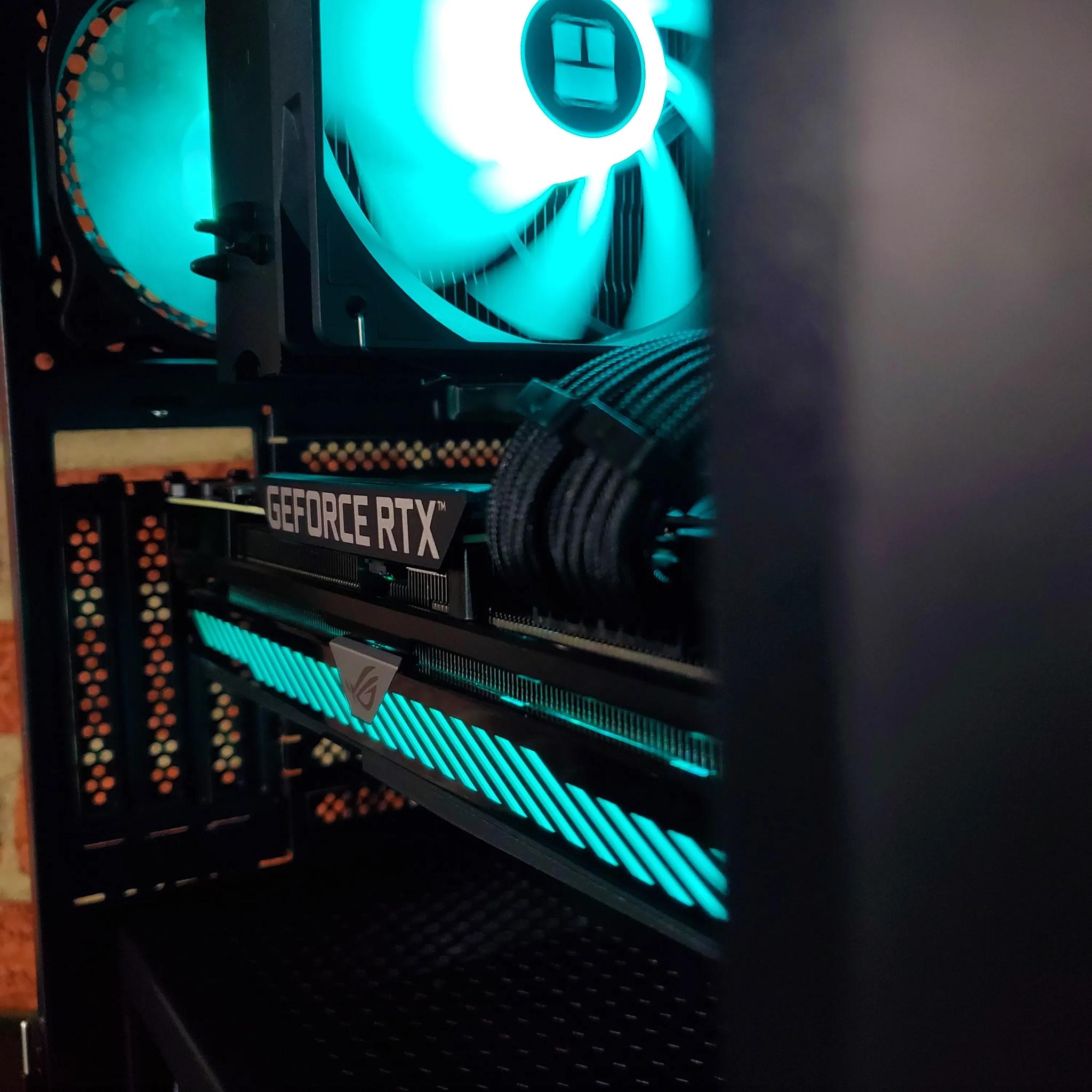 RTX 3070 ROG STRIX // 10600K // 1TB SSD