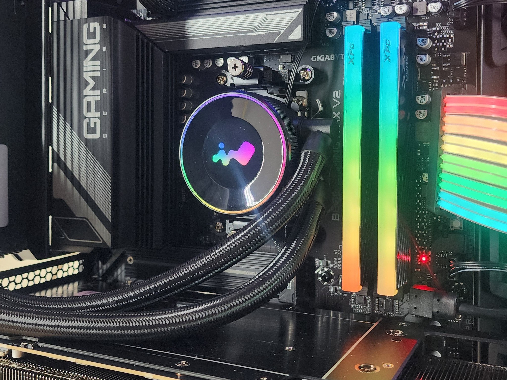 Gaming PC Ryzen 7 9850X3D 32GB RAM 2TB SSD RTX 5070 Ti 16GB Windows 11 Computer