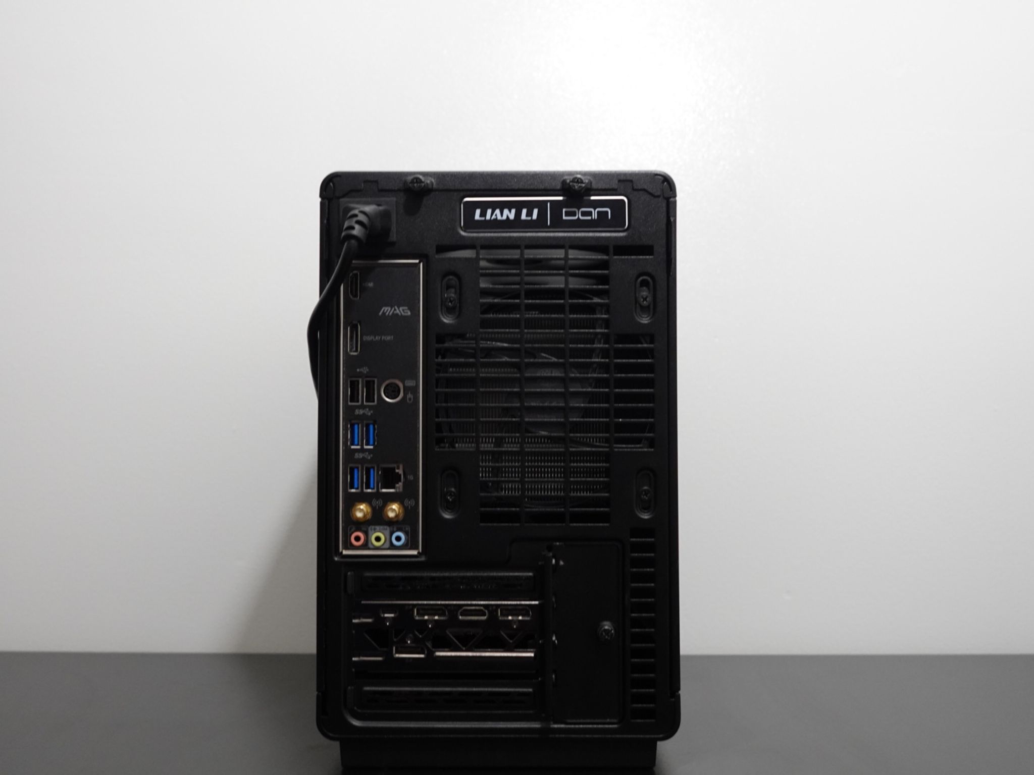 🌩️Rtx 2070 Super | Ryzen 5 3600 | 16gb Ddr4 | 1Tb Nvme | WiFi | Gaming PC
