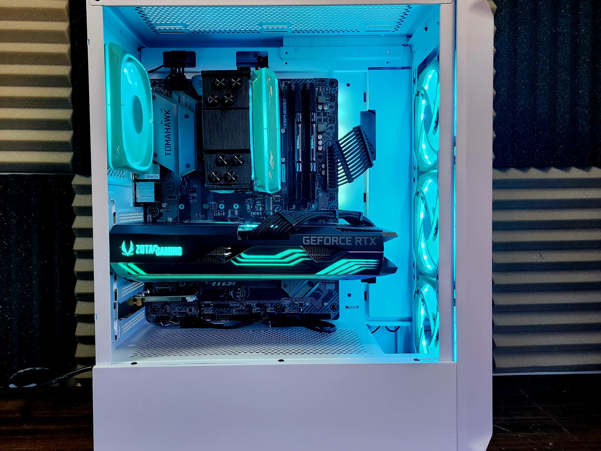 💎🤍💎 Zotac RTX 3070 // AMD Ryzen 7 3700X // OLOy 16GB 3200MHz