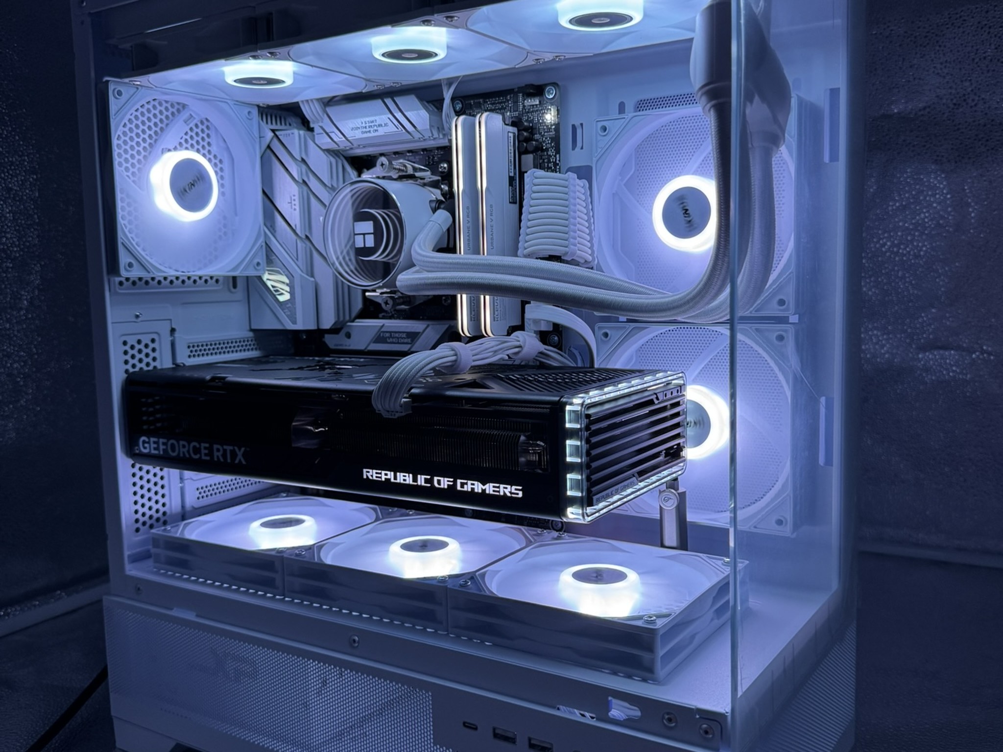 1440/4K Gaming Beast | ROG STRIX RTX 4070 Ti Super  | Ryzen 7800X3D | 32GB DDR5 | 4TB SSD| 1000w PSU