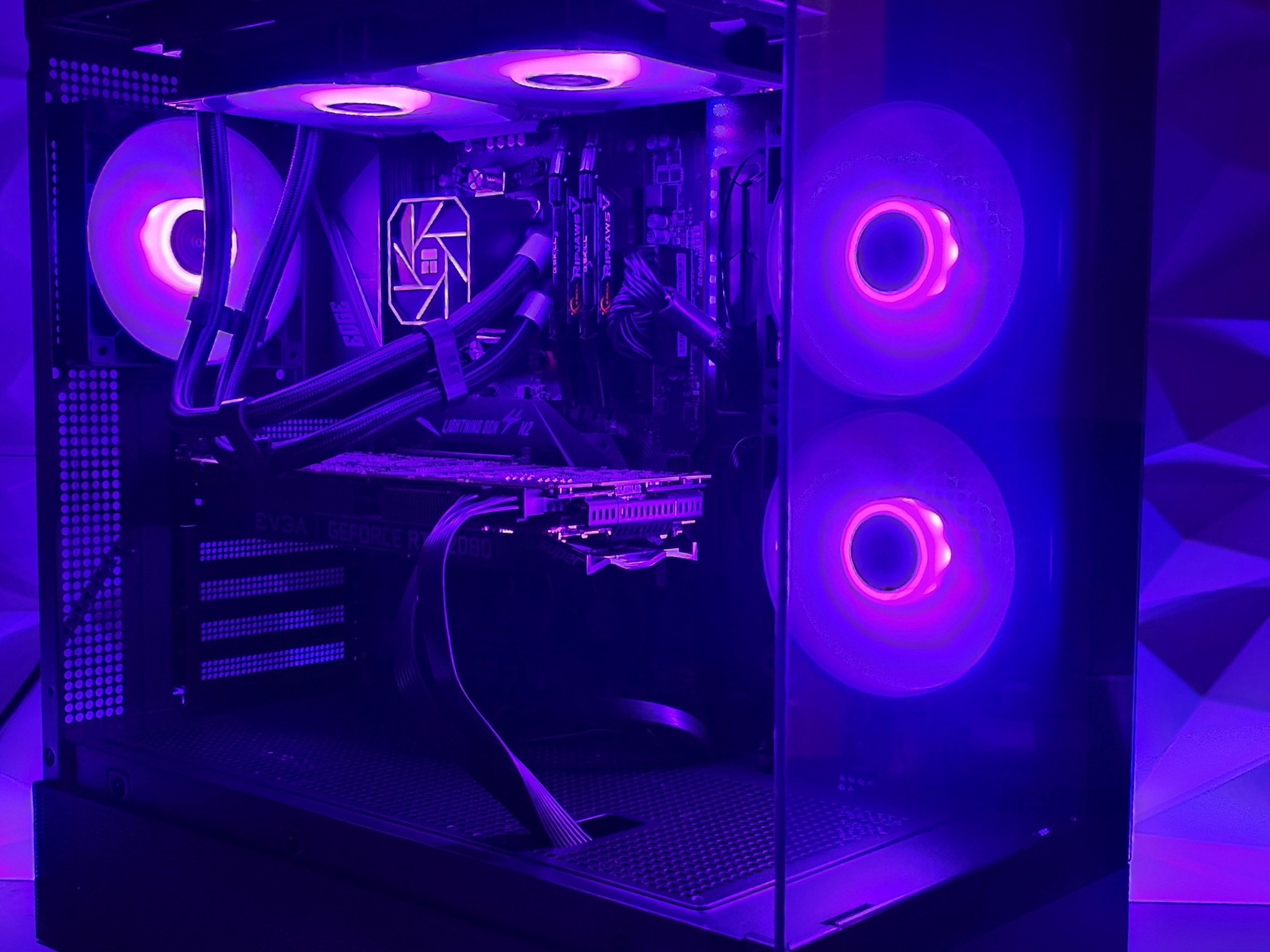 RTX 2080 Super - Ryzen 9 3900x - 32 GB Ram - WiFi - 1TB SSD