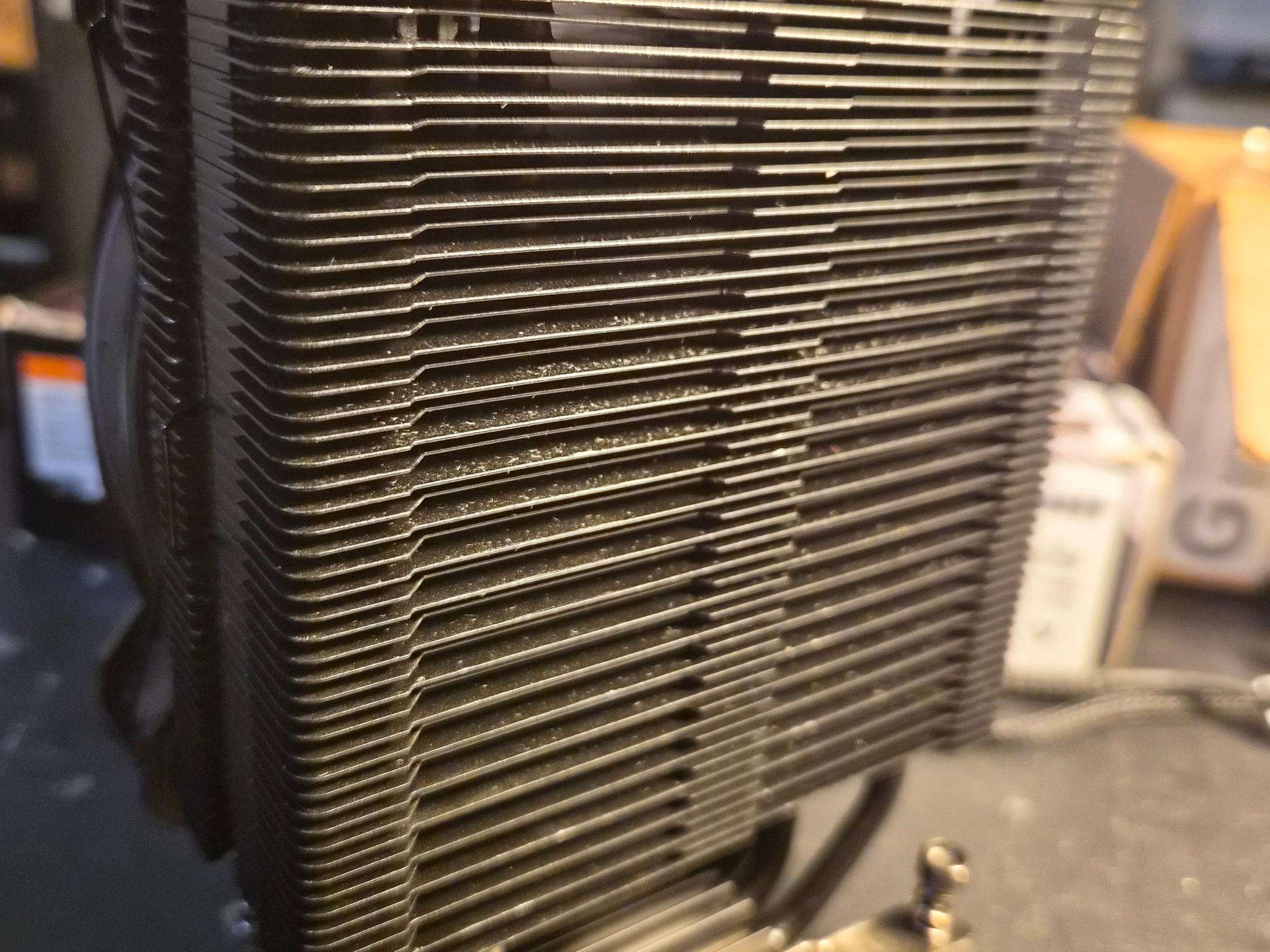 ASRock B450M matx, R5 3600, Cpu fan