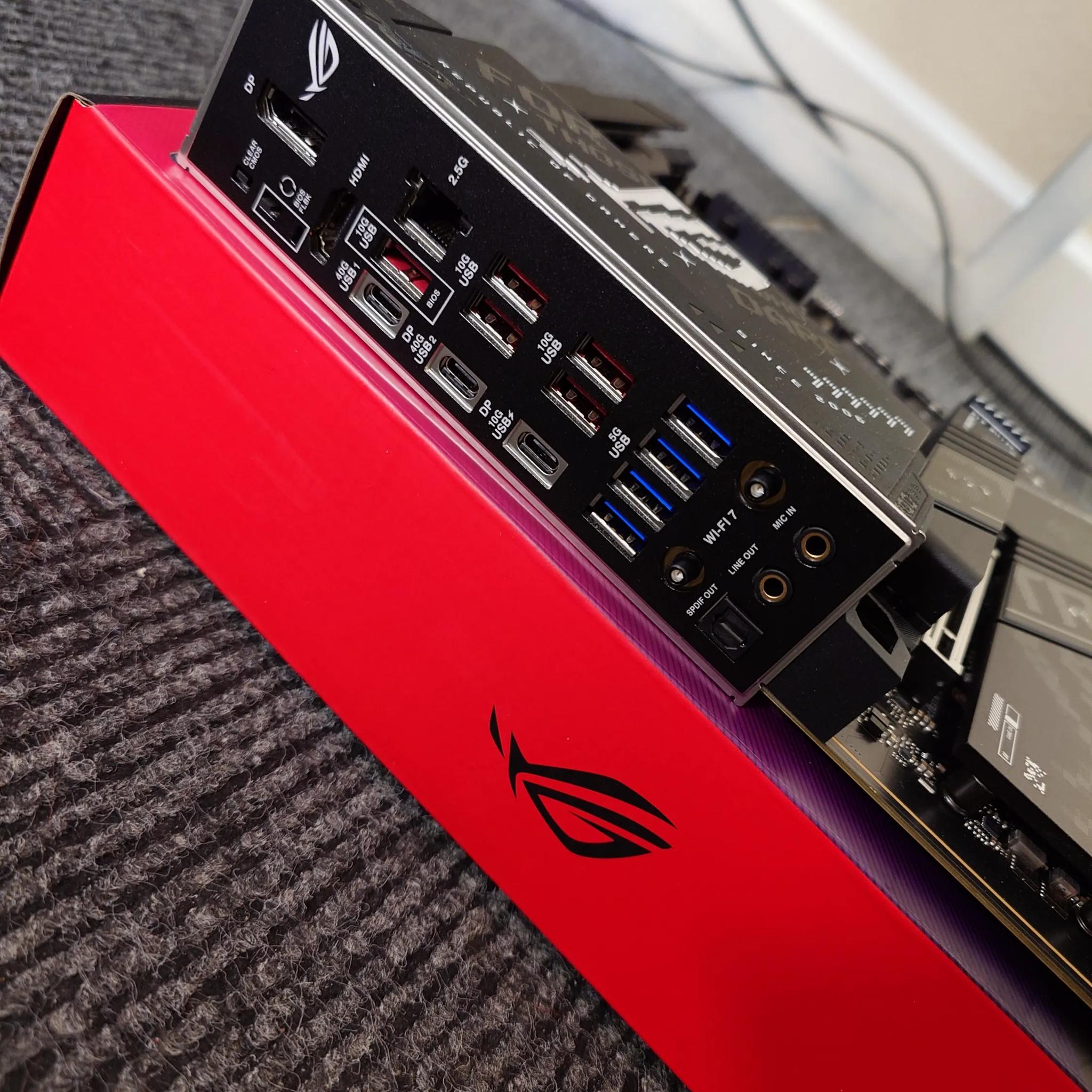 Asus ROG STRIX X870-F Motherboard