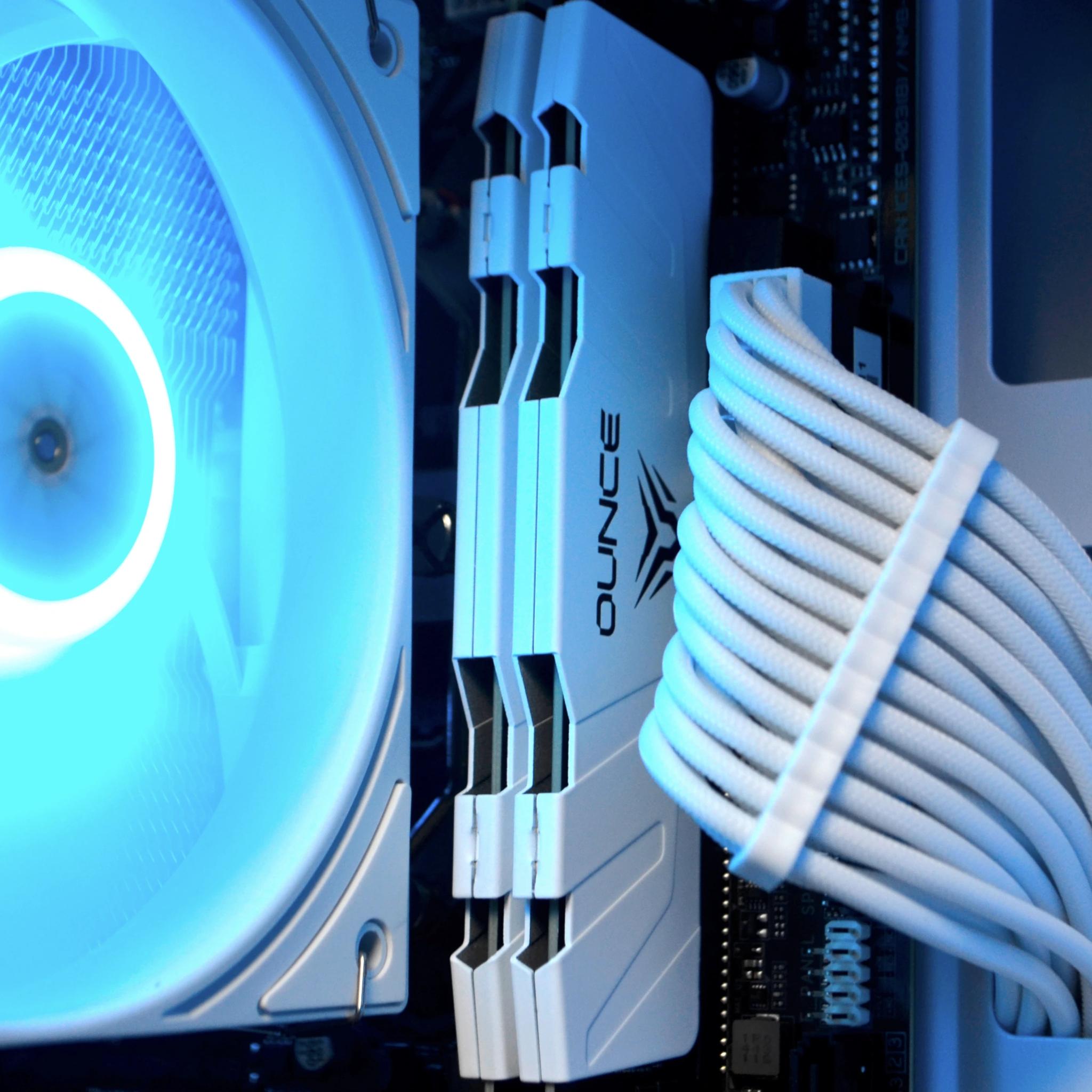 SALE "Everest" | RTX 4060 // R5 5500 | 1440p Gaming and Streaming PC