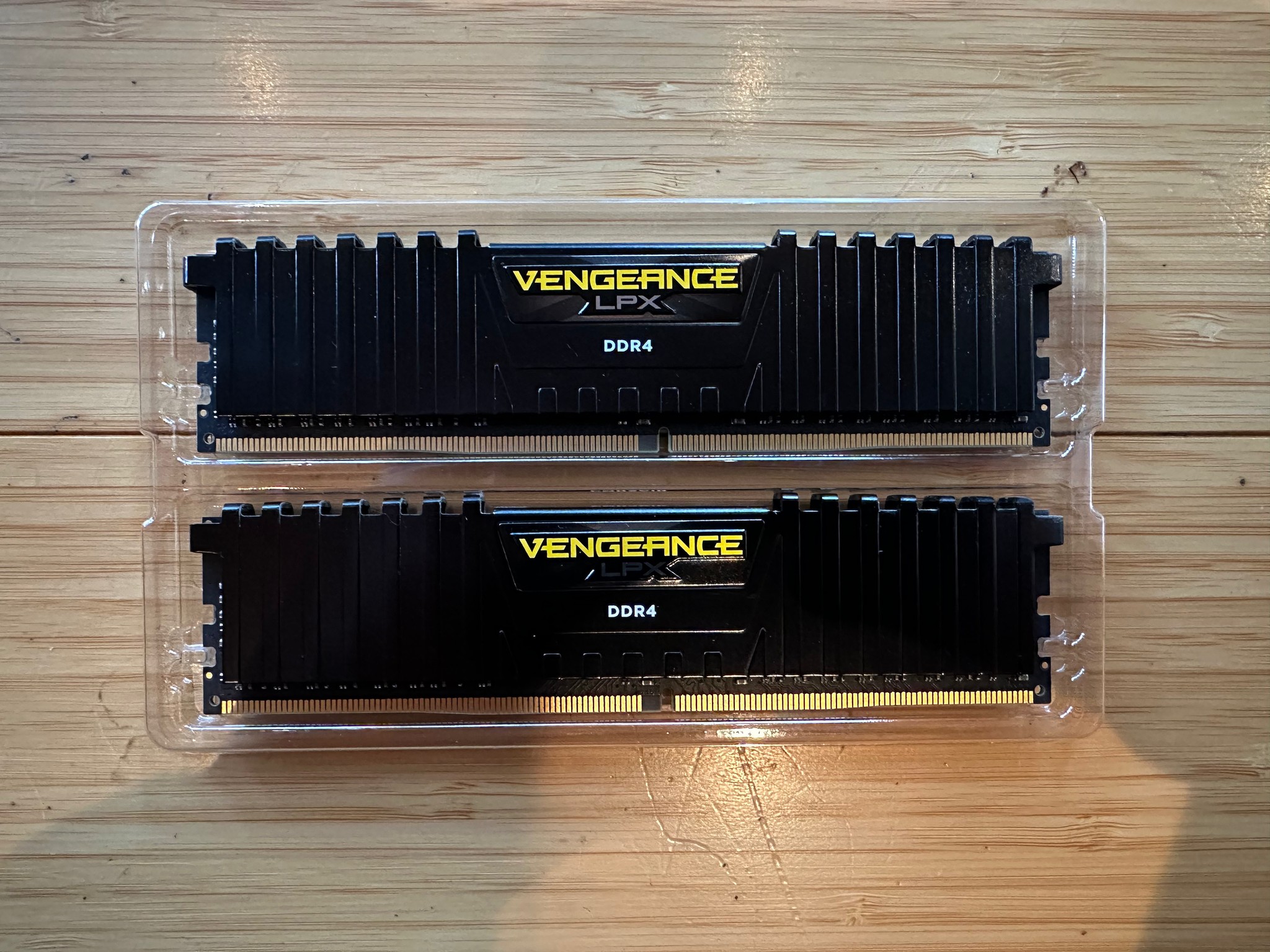 Corsair Vengeance LPX 32GB (2x16GB) 3200MHz Memory (Lightly Used, In Box, SKU CMK32GX4M2E3200C16)