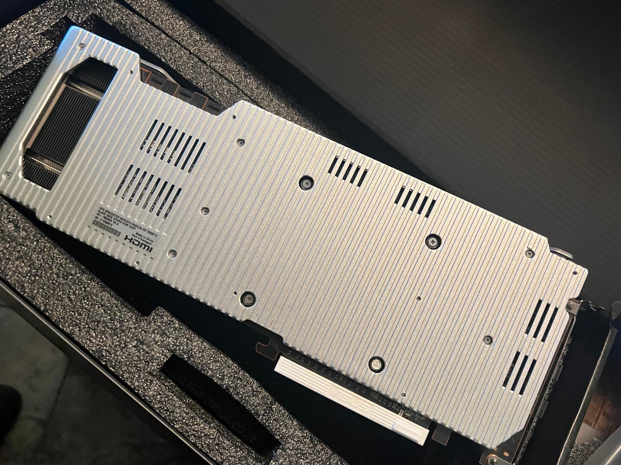 AMD Radeon RX 7900 XTX